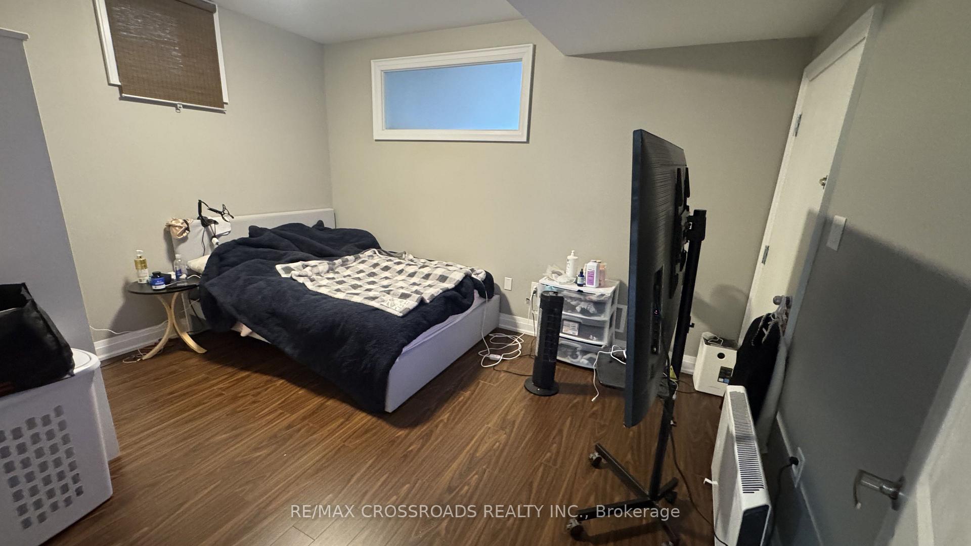 Photo 10 of 43 Waniska Avenue, Etobicoke, Stonegate-Queensway — HOMEH
