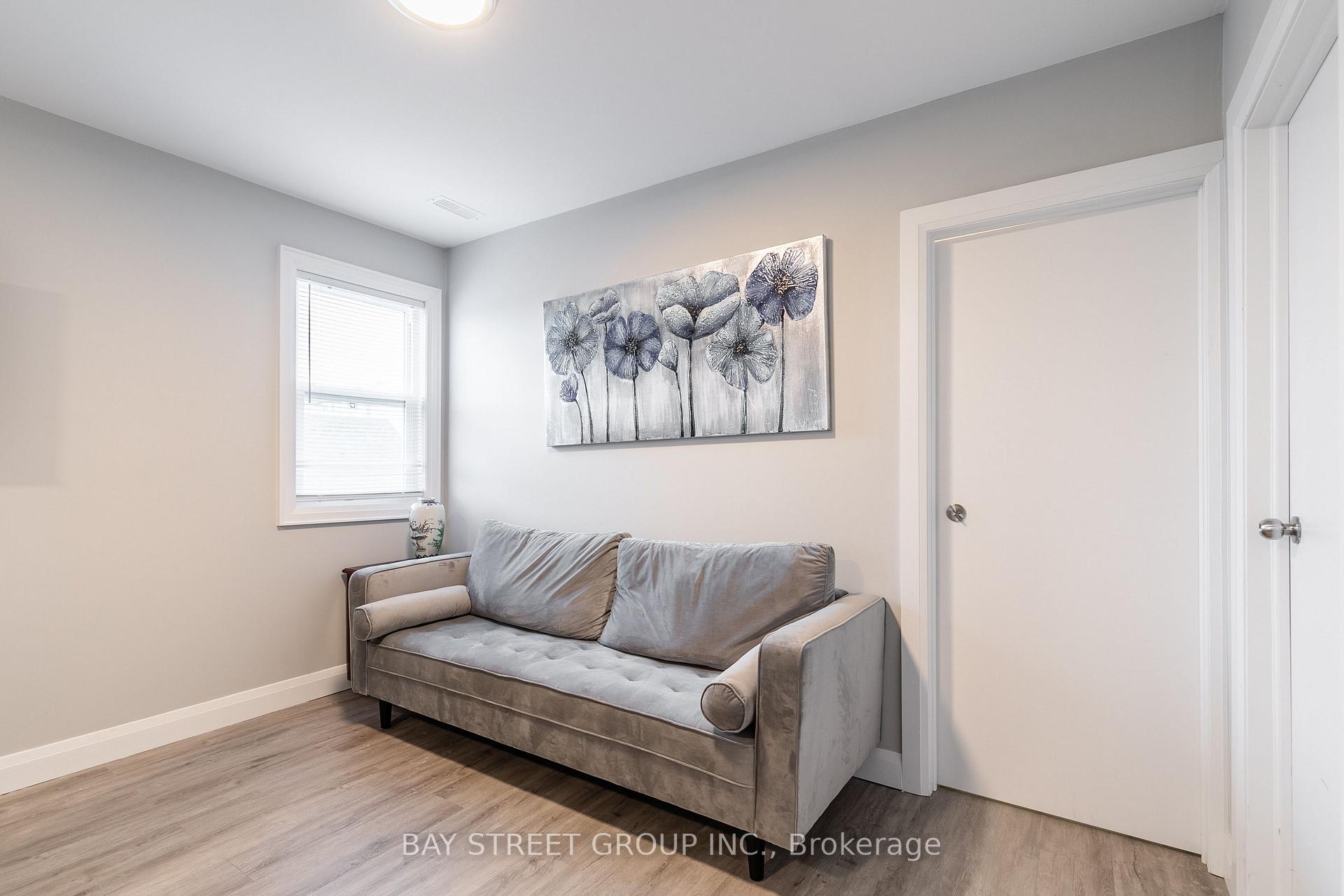 Photo 8 of Unit Unit C, 5757 Stanley Avenue, Niagara Falls, Hospital — HOMEH