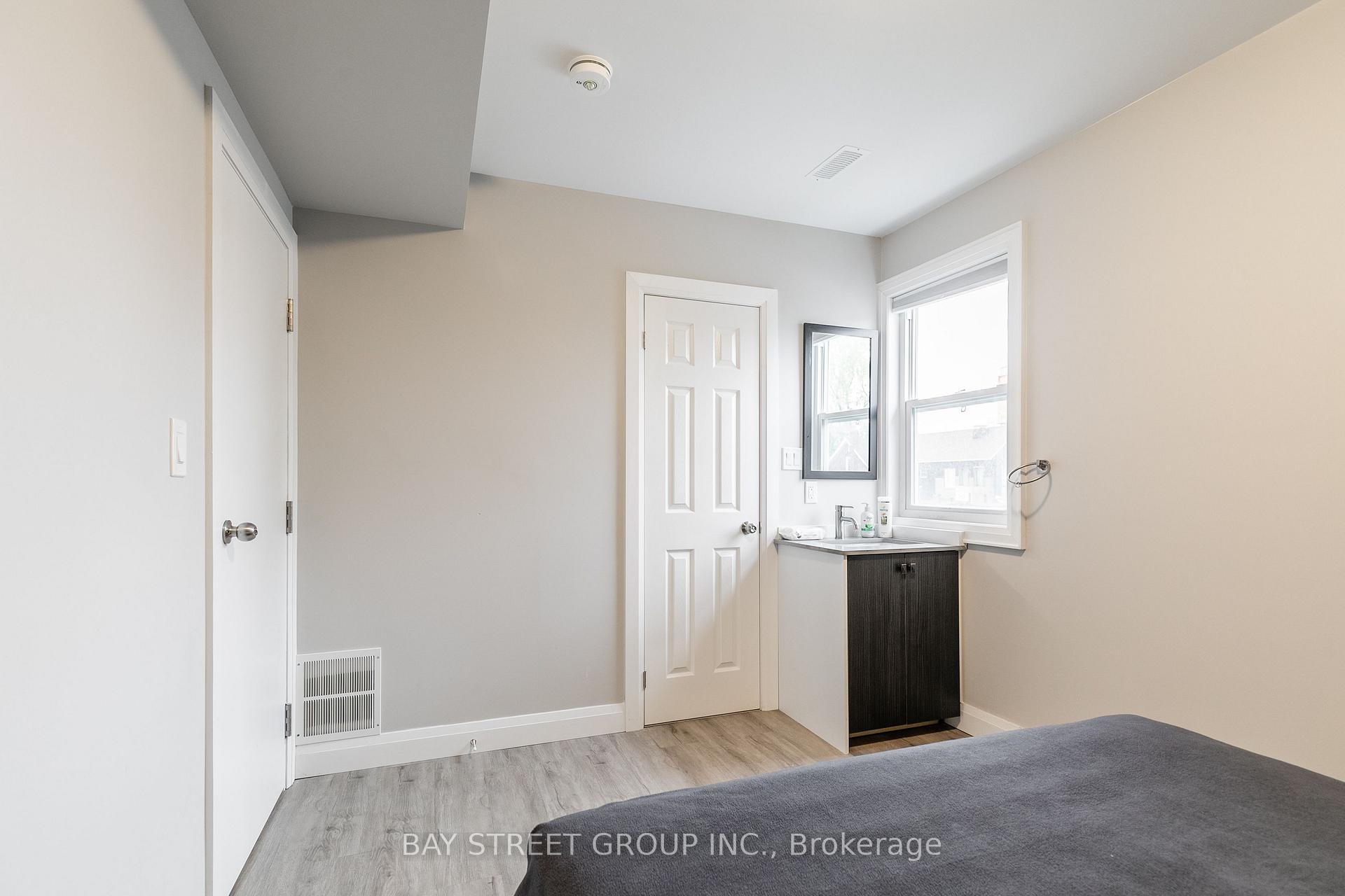 Photo 11 of Unit Unit C, 5757 Stanley Avenue, Niagara Falls, Hospital — HOMEH