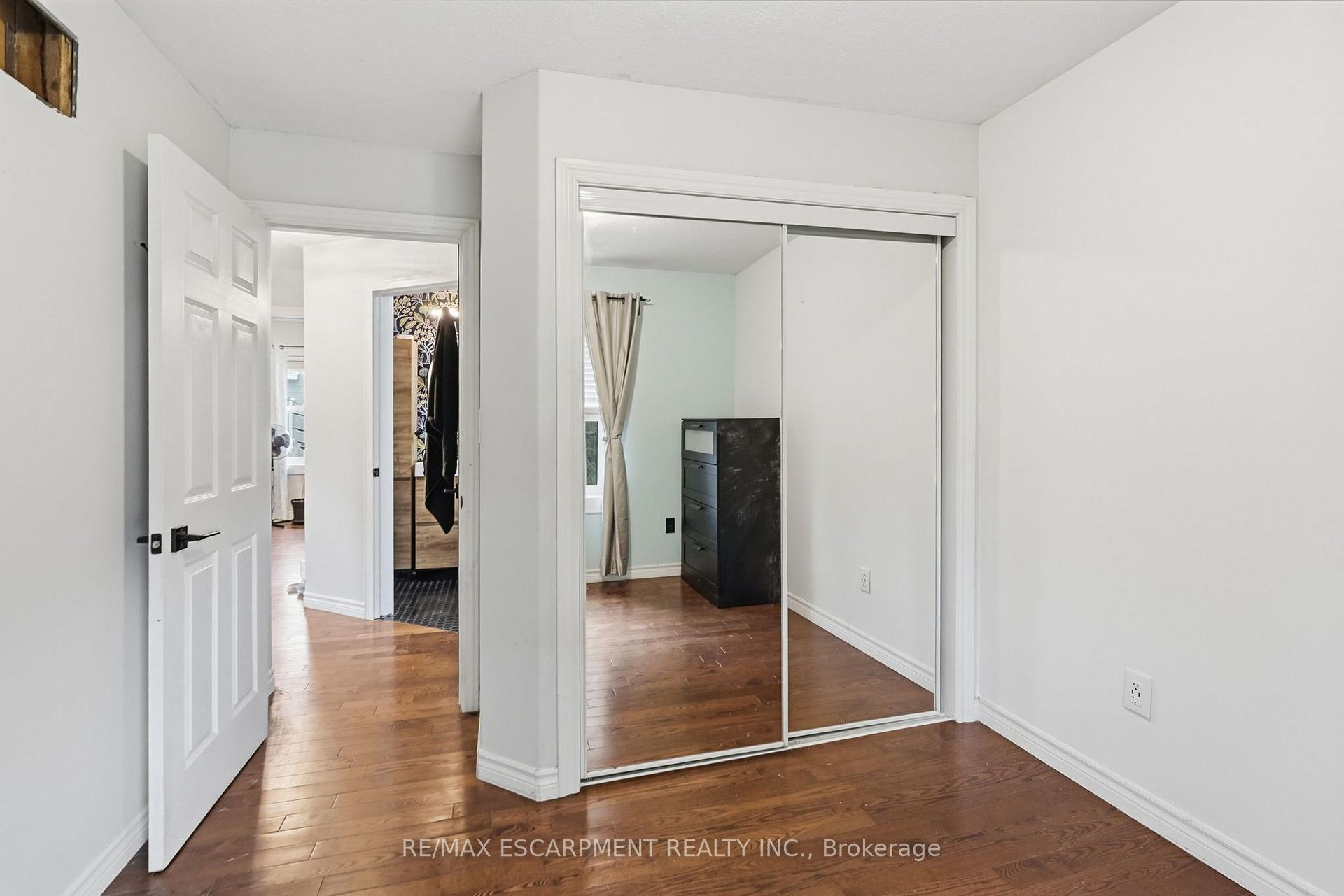 Photo 27 of 32 Oak Avenue, Hamilton, Landsdale — HOMEH