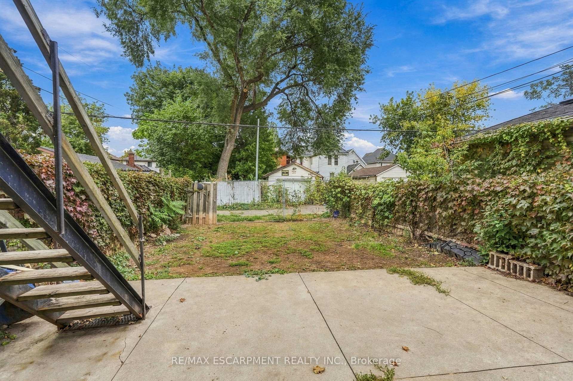 Photo 42 of 32 Oak Avenue, Hamilton, Landsdale — HOMEH