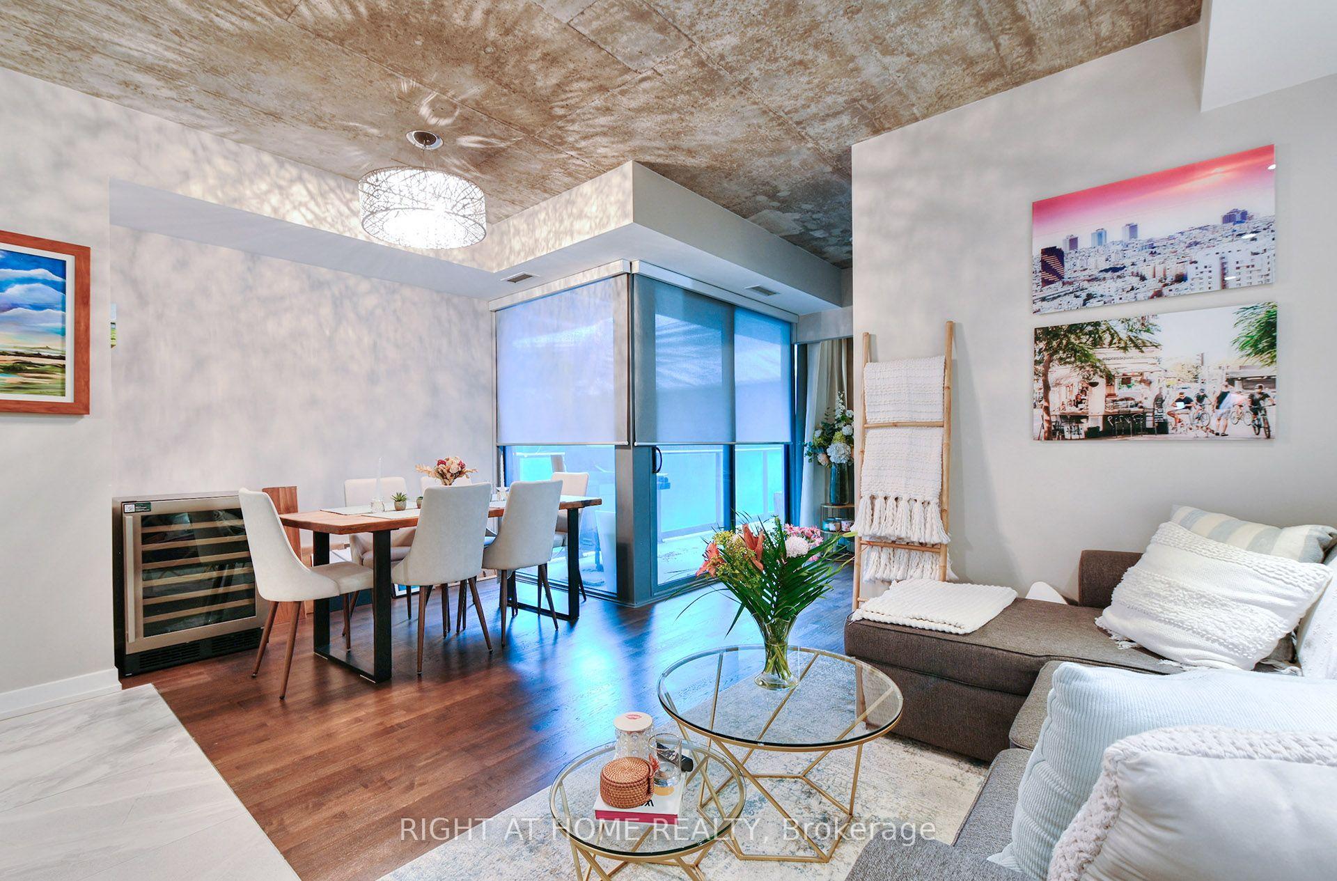 Photo 12 of Unit 422, 95 Bathurst Street, Toronto, Niagara — HOMEH