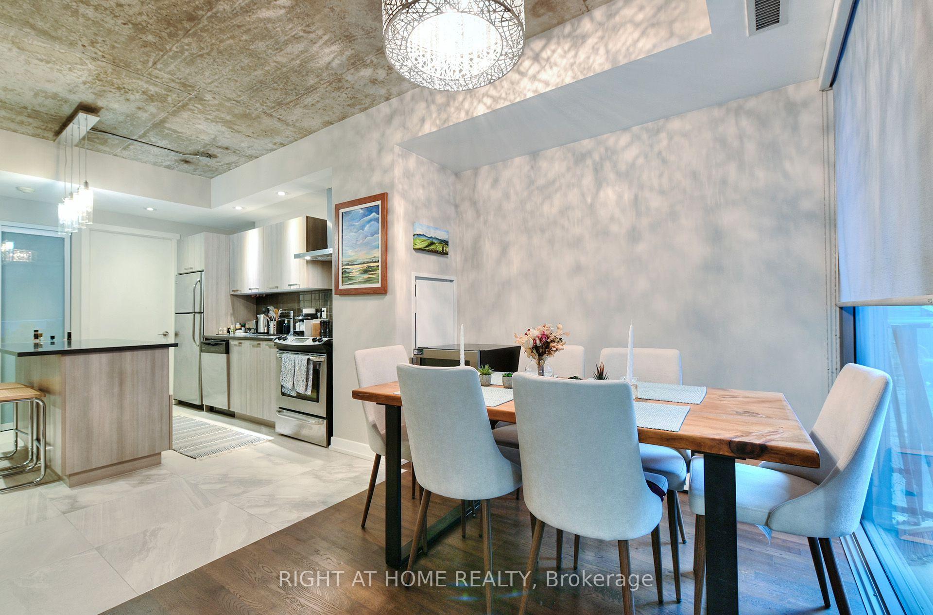 Photo 13 of Unit 422, 95 Bathurst Street, Toronto, Niagara — HOMEH