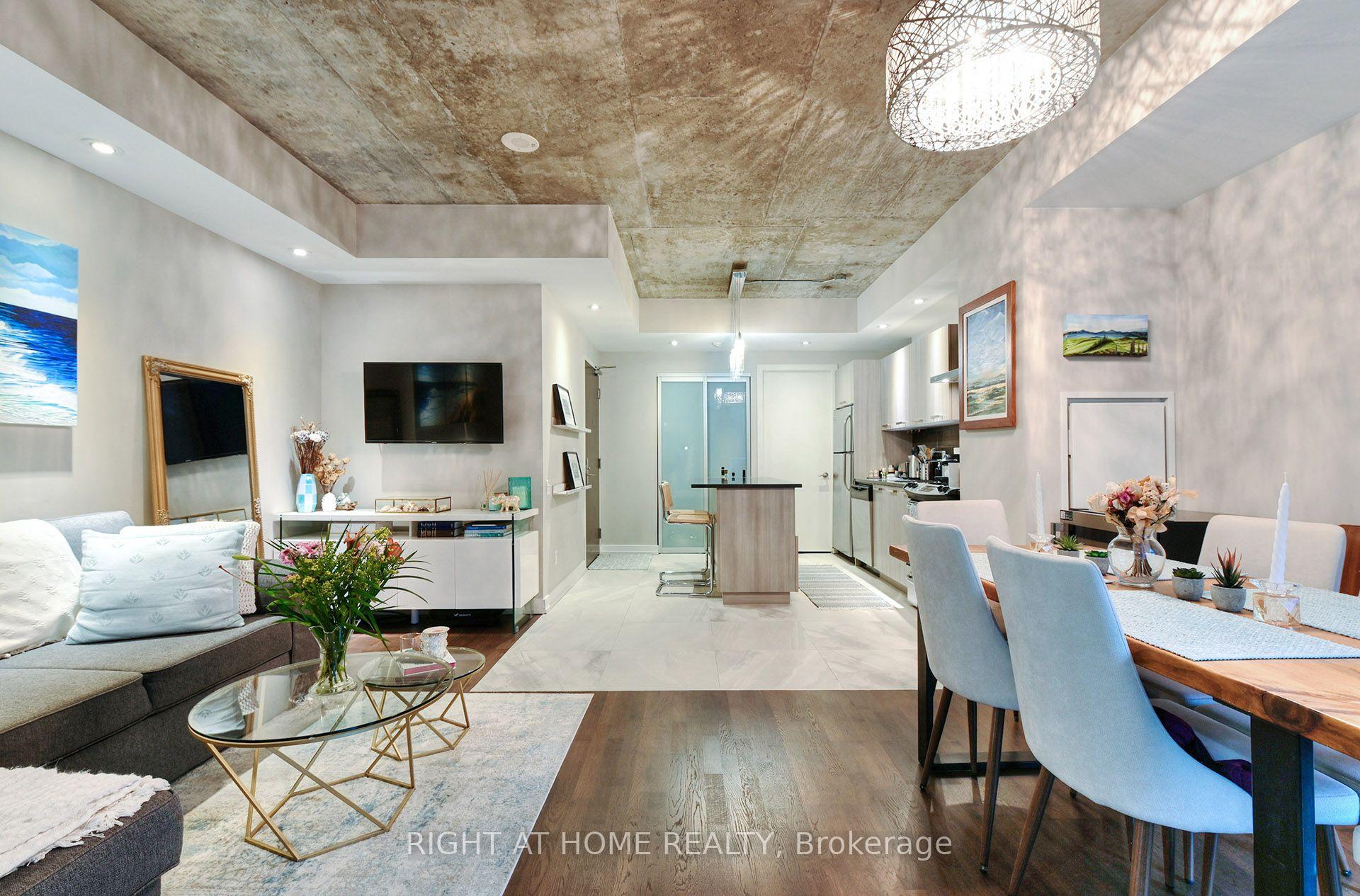 Photo 18 of Unit 422, 95 Bathurst Street, Toronto, Niagara — HOMEH