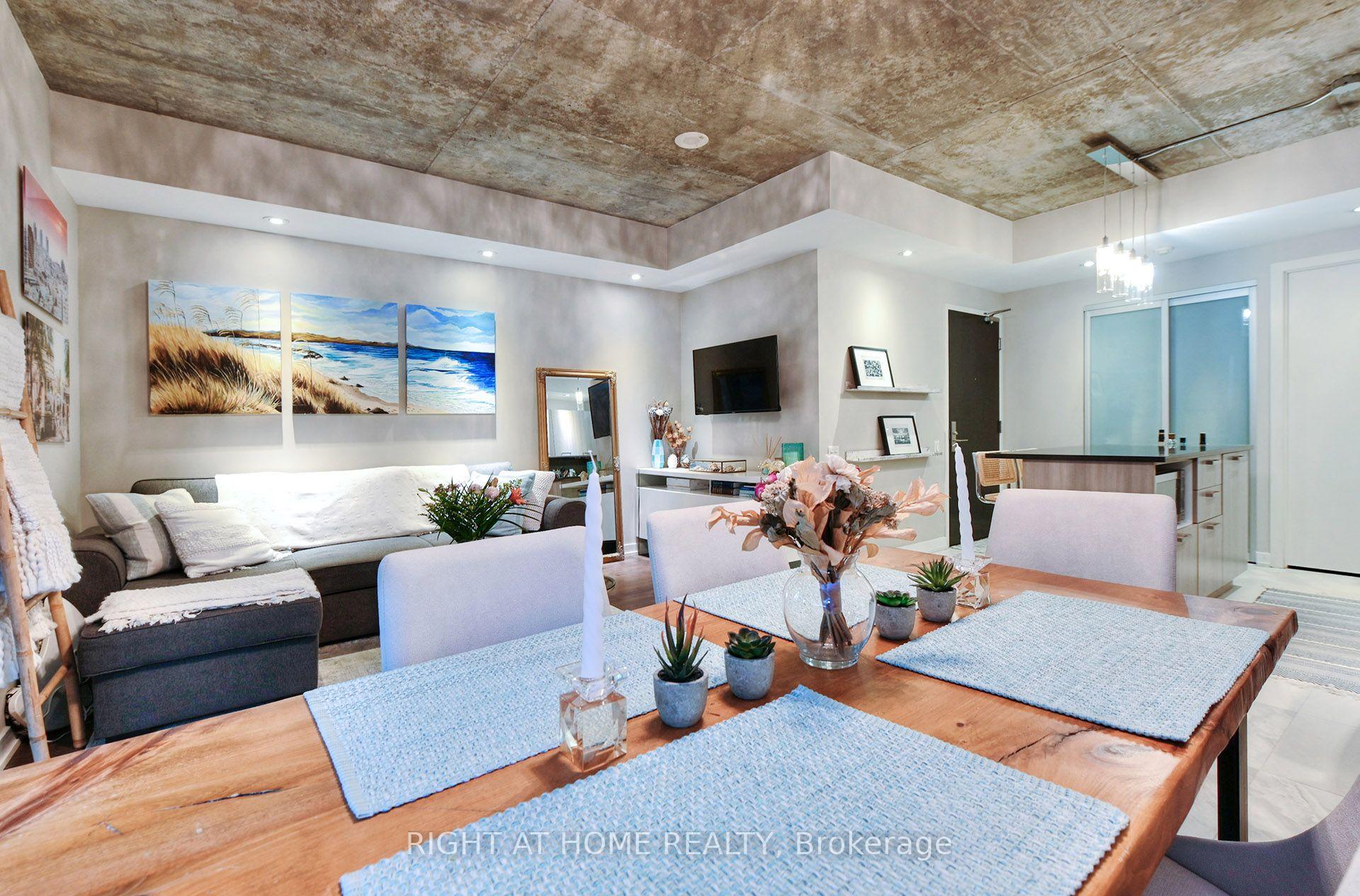 Photo 19 of Unit 422, 95 Bathurst Street, Toronto, Niagara — HOMEH