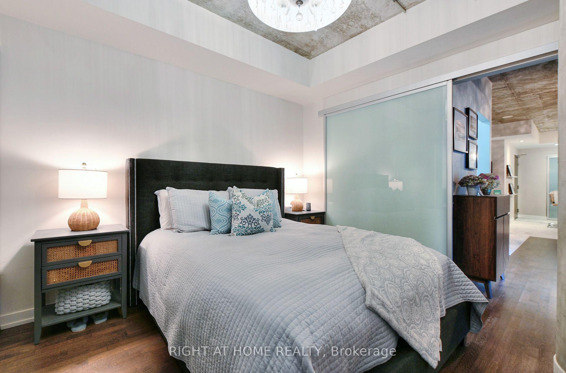 Photo 20 of Unit 422, 95 Bathurst Street, Toronto, Niagara — HOMEH