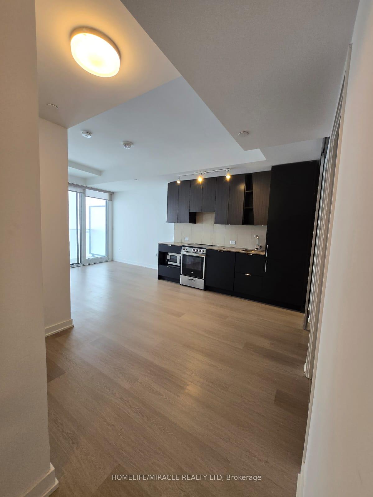 Front of Unit 5106, 3883 Quartz Road