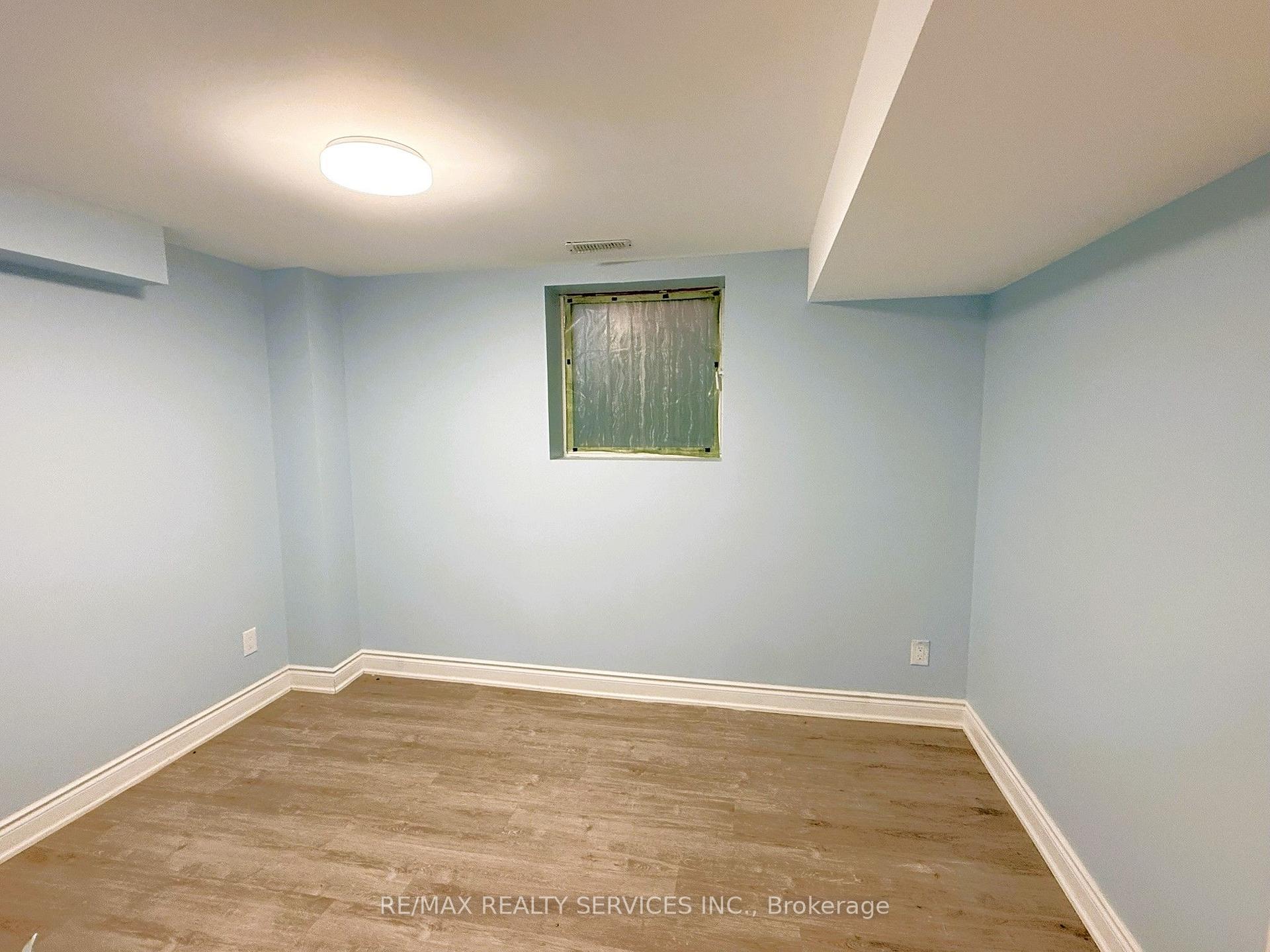 Photo 8 of Unit Basement, 136 Nahani Way, Mississauga, Hurontario — HOMEH