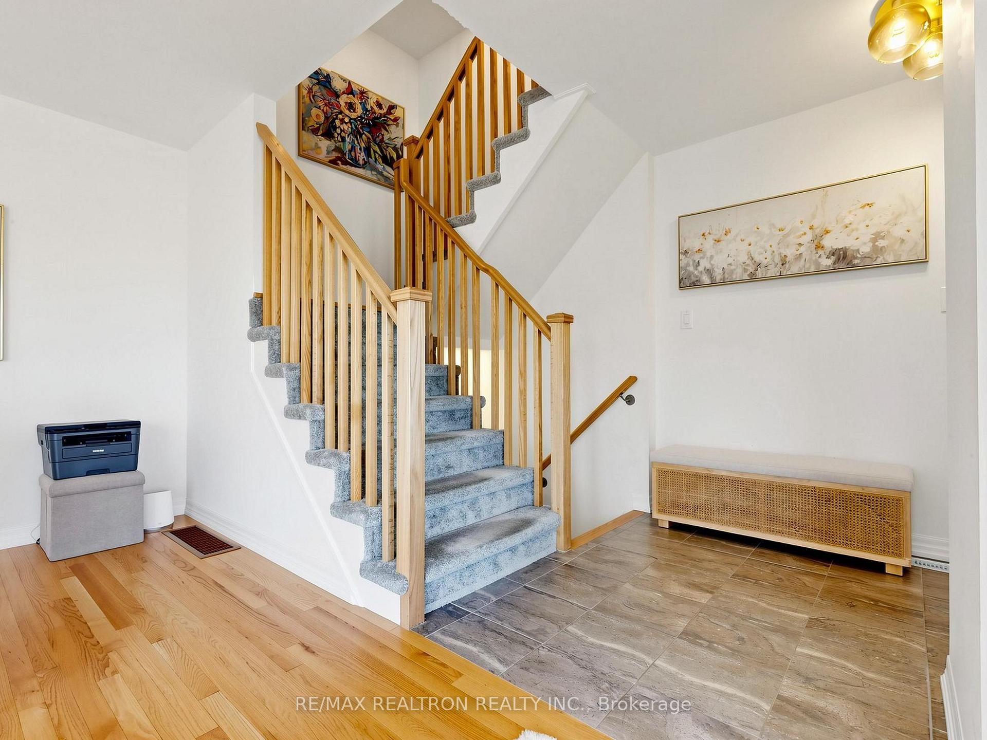Photo 4 of 175 William Booth Avenue, Newmarket, Woodland Hill — HOMEH