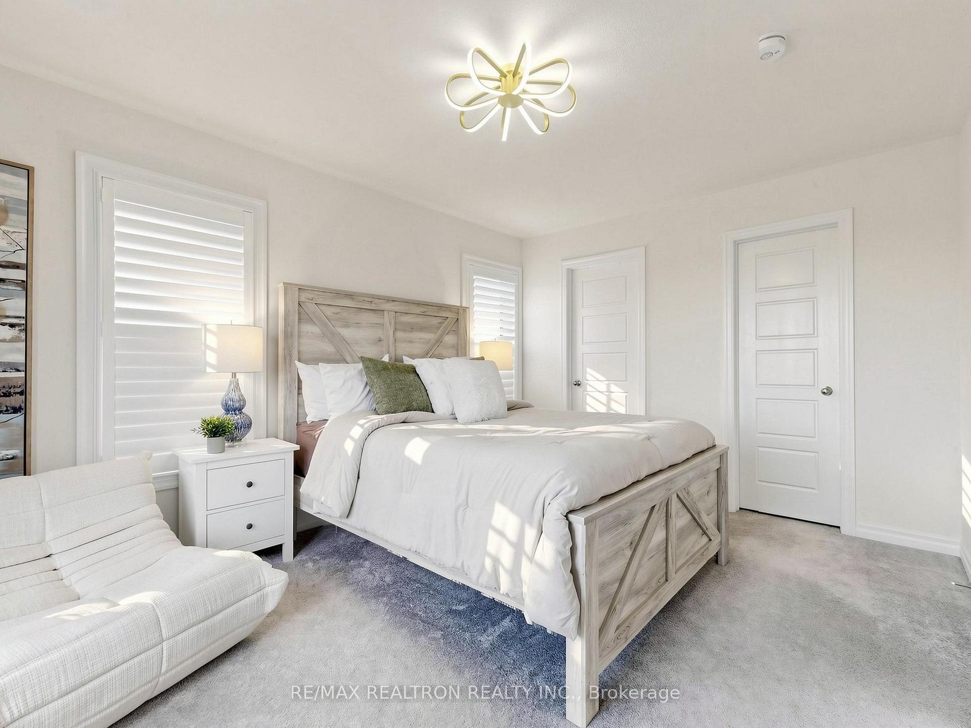 Photo 24 of 175 William Booth Avenue, Newmarket, Woodland Hill — HOMEH