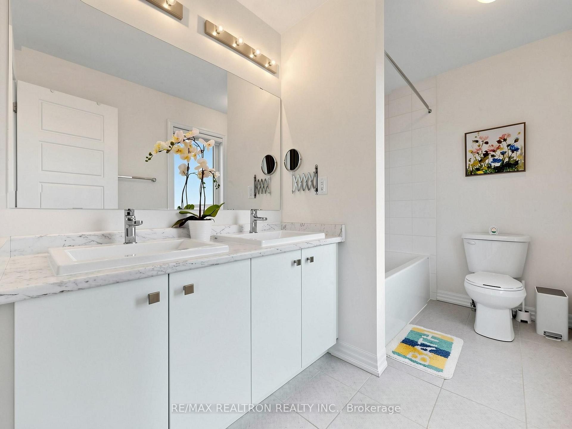 Photo 27 of 175 William Booth Avenue, Newmarket, Woodland Hill — HOMEH