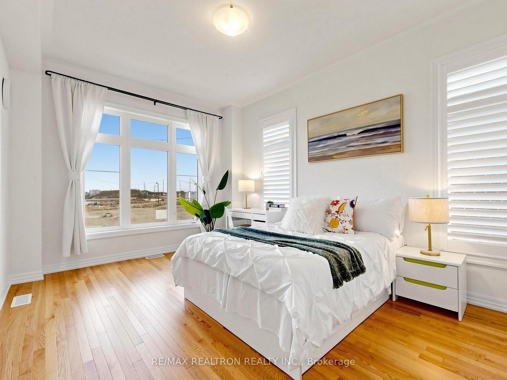 Photo 31 of 175 William Booth Avenue, Newmarket, Woodland Hill — HOMEH