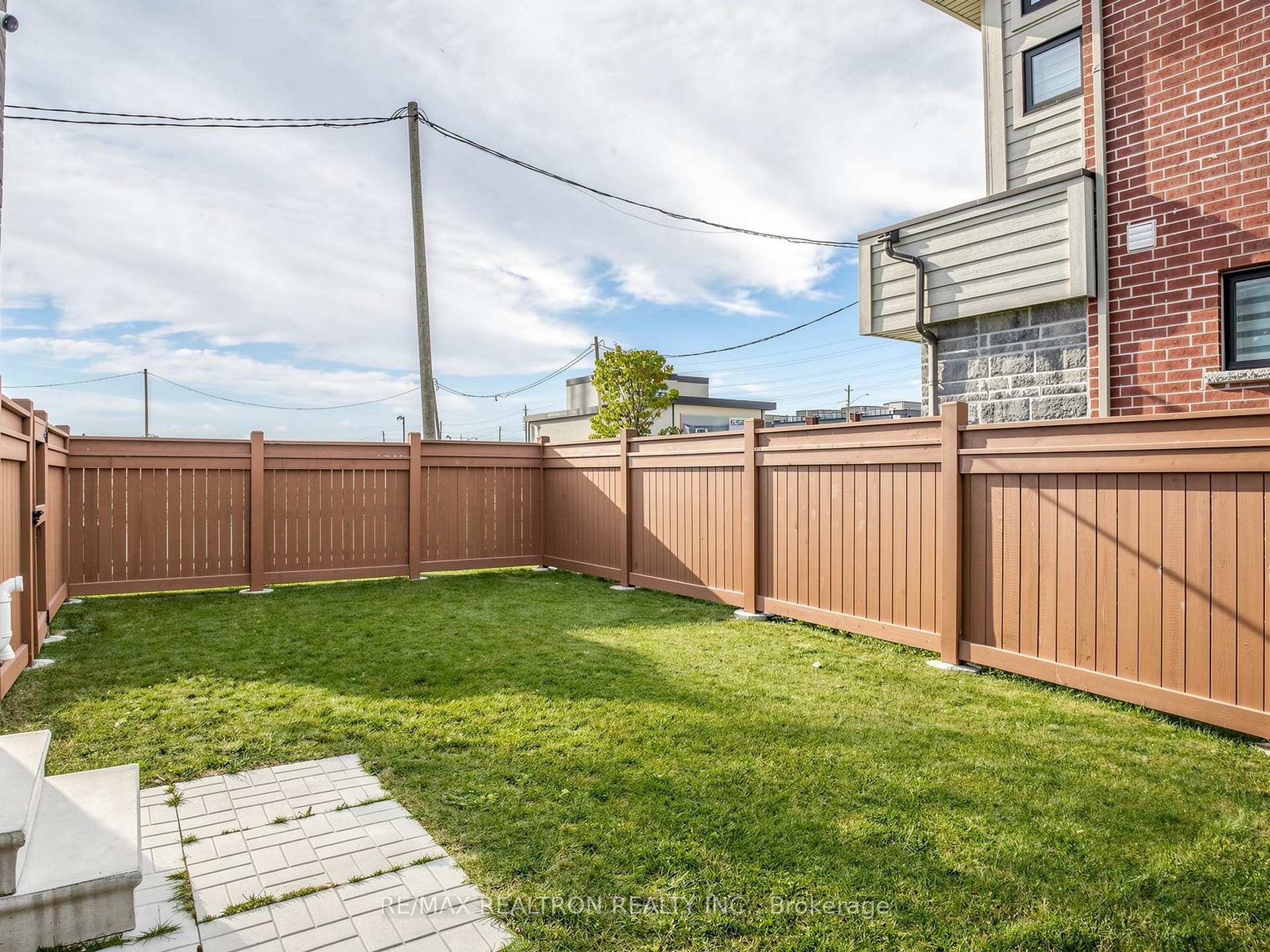 Photo 48 of 175 William Booth Avenue, Newmarket, Woodland Hill — HOMEH