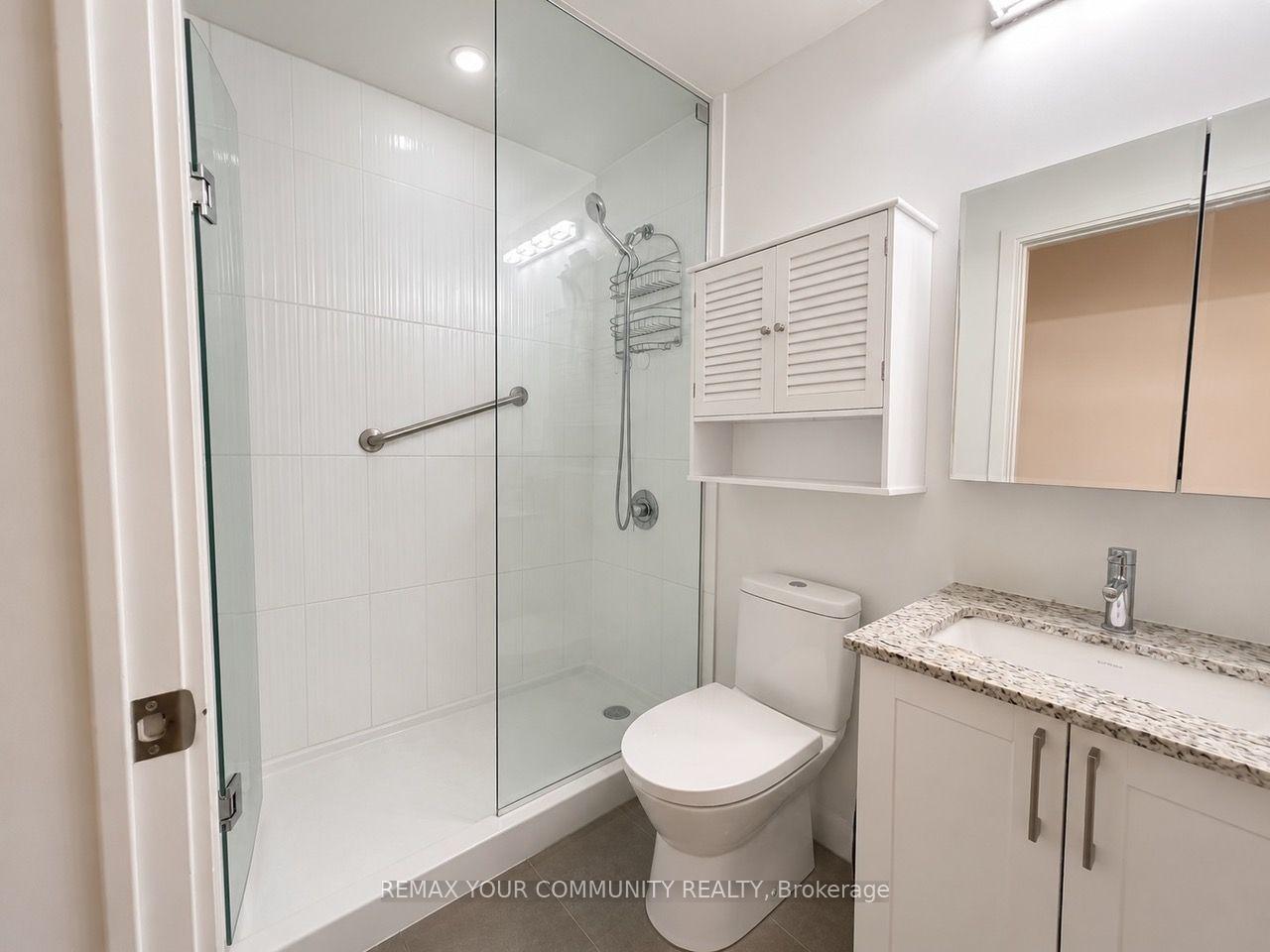 Photo 10 of Unit 1602B, 9600 Yonge Street, Richmond Hill, North Richvale — HOMEH