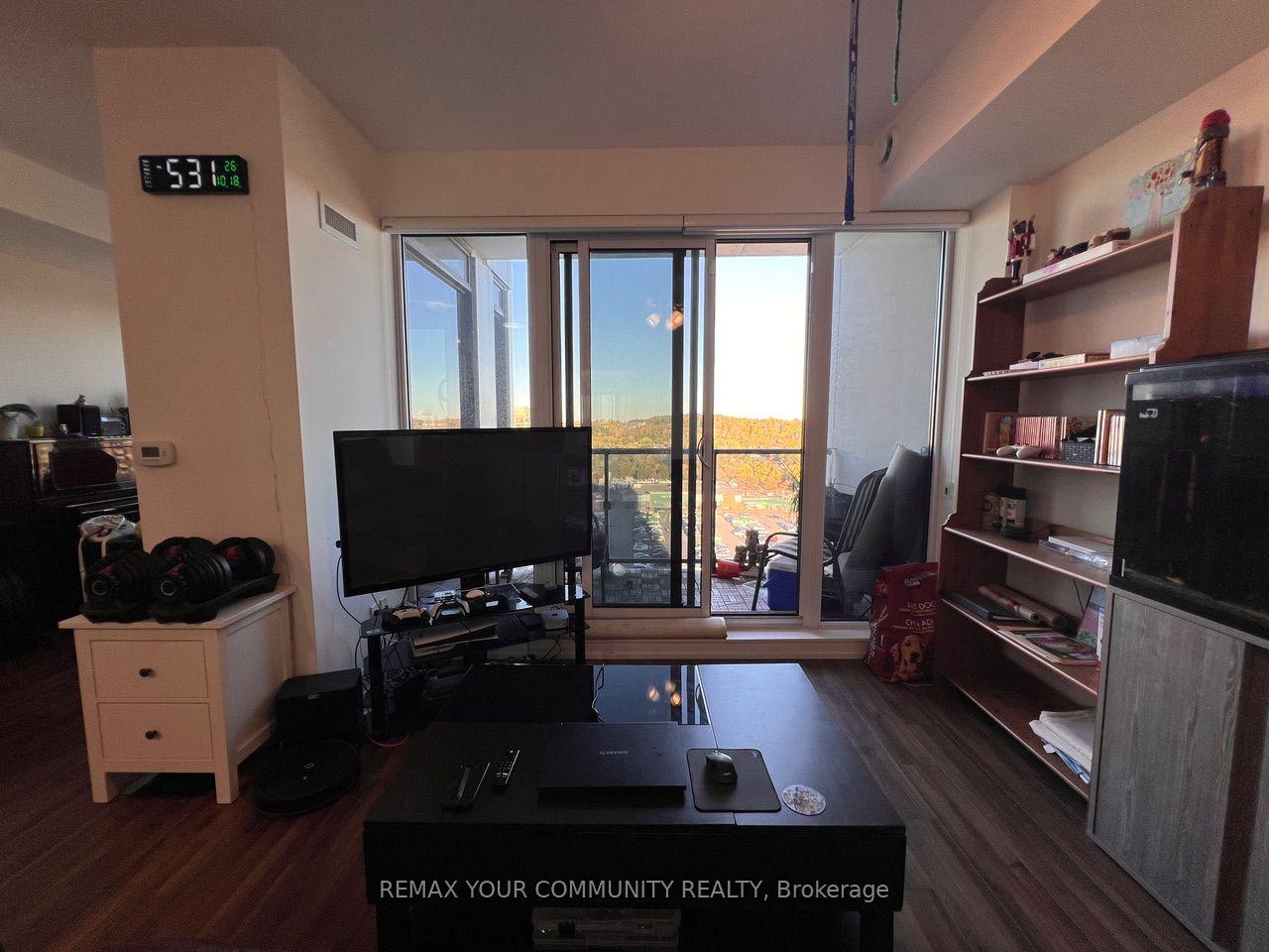 Photo 19 of Unit 1602B, 9600 Yonge Street, Richmond Hill, North Richvale — HOMEH