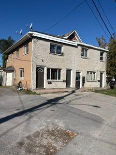 Photo 4 of 284 Division Street, Kingston, East of Sir John A. Blvd — HOMEH