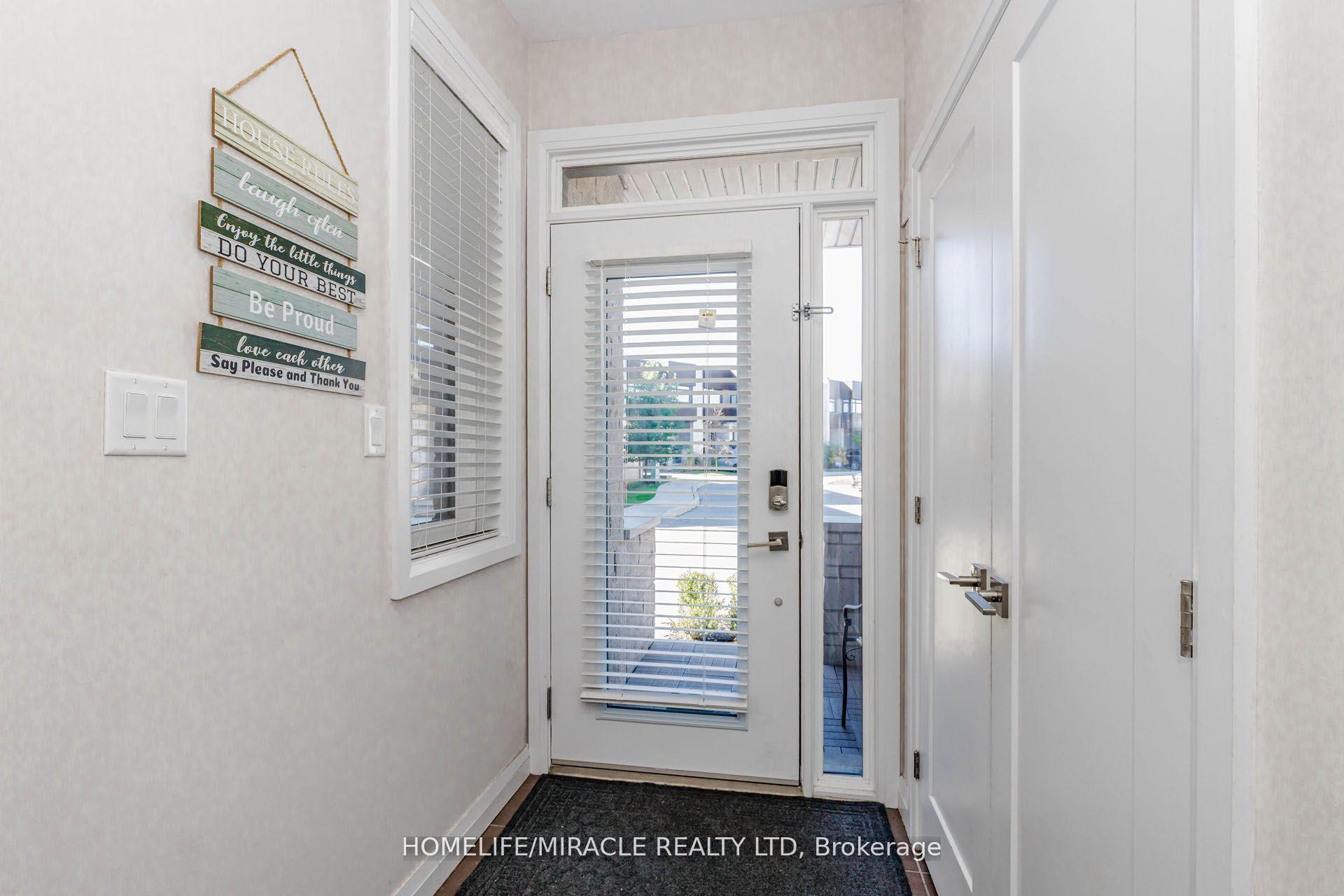 Photo 4 of Unit 19, 35 Midhurst Heights, Hamilton, Stoney Creek Mountain — HOMEH