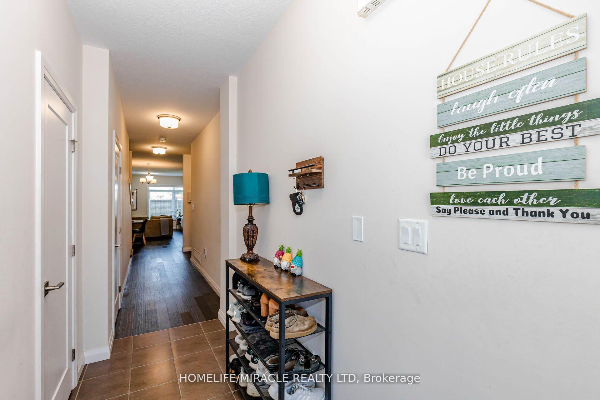 Photo 5 of Unit 19, 35 Midhurst Heights, Hamilton, Stoney Creek Mountain — HOMEH