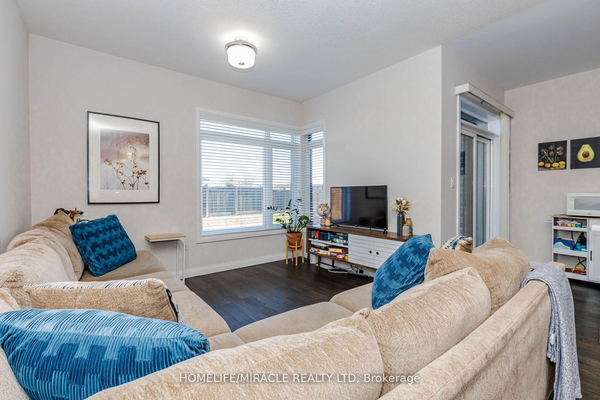 Photo 9 of Unit 19, 35 Midhurst Heights, Hamilton, Stoney Creek Mountain — HOMEH