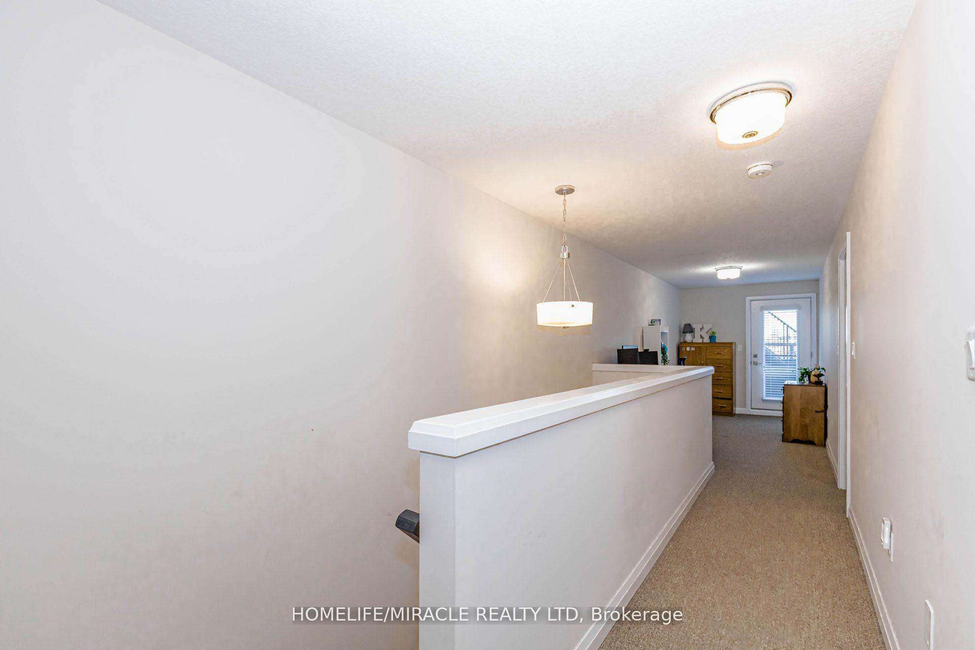 Photo 16 of Unit 19, 35 Midhurst Heights, Hamilton, Stoney Creek Mountain — HOMEH