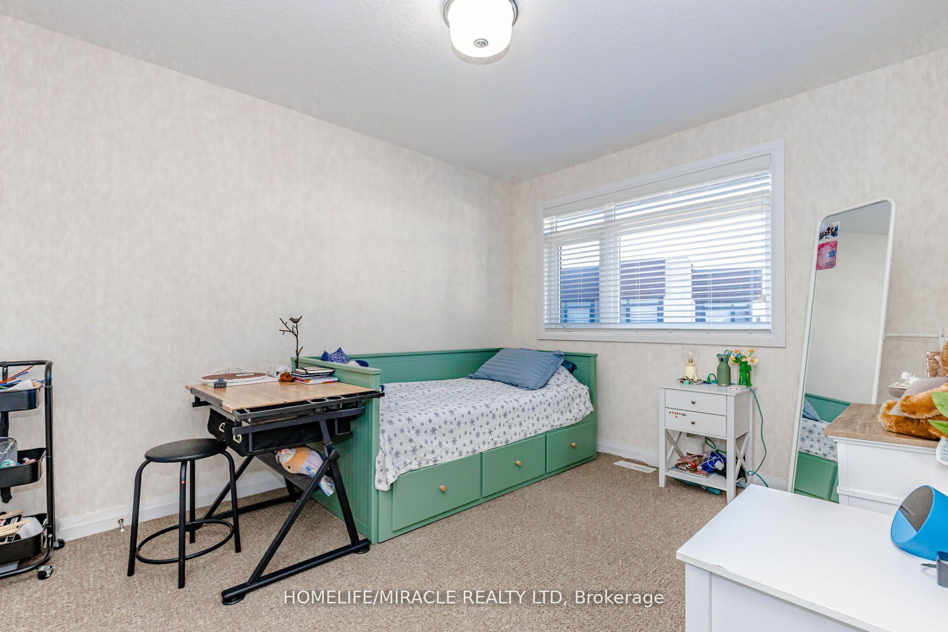 Photo 21 of Unit 19, 35 Midhurst Heights, Hamilton, Stoney Creek Mountain — HOMEH