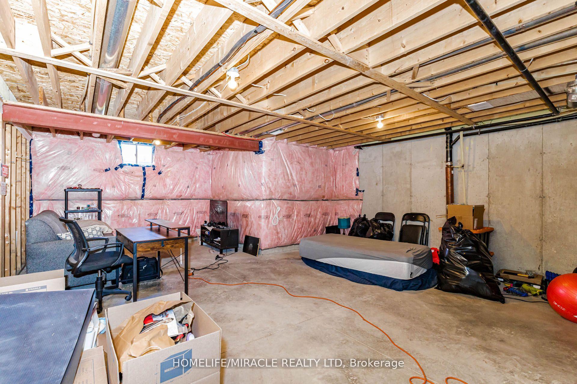 Photo 27 of Unit 19, 35 Midhurst Heights, Hamilton, Stoney Creek Mountain — HOMEH