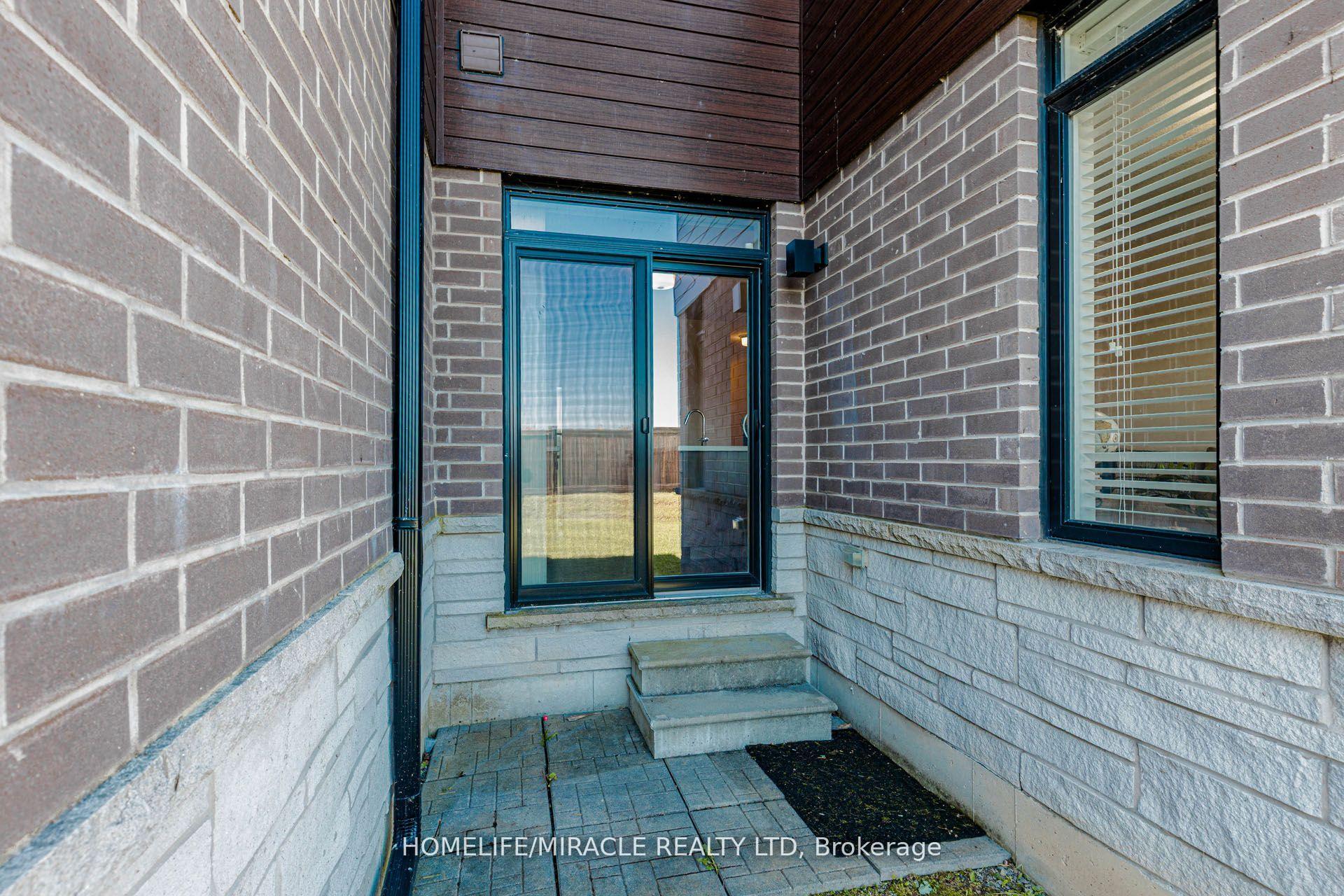 Photo 33 of Unit 19, 35 Midhurst Heights, Hamilton, Stoney Creek Mountain — HOMEH