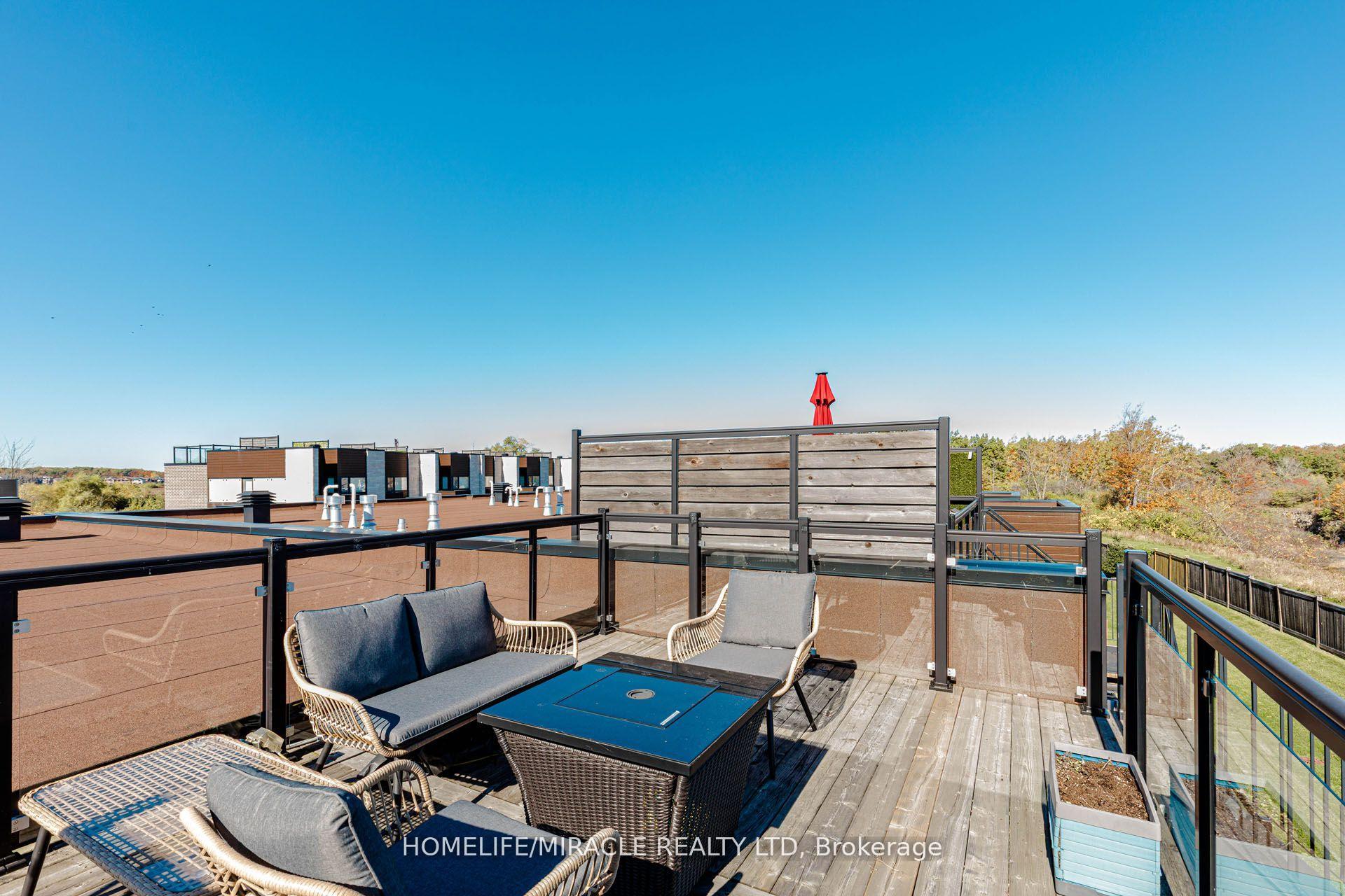 Photo 38 of Unit 19, 35 Midhurst Heights, Hamilton, Stoney Creek Mountain — HOMEH
