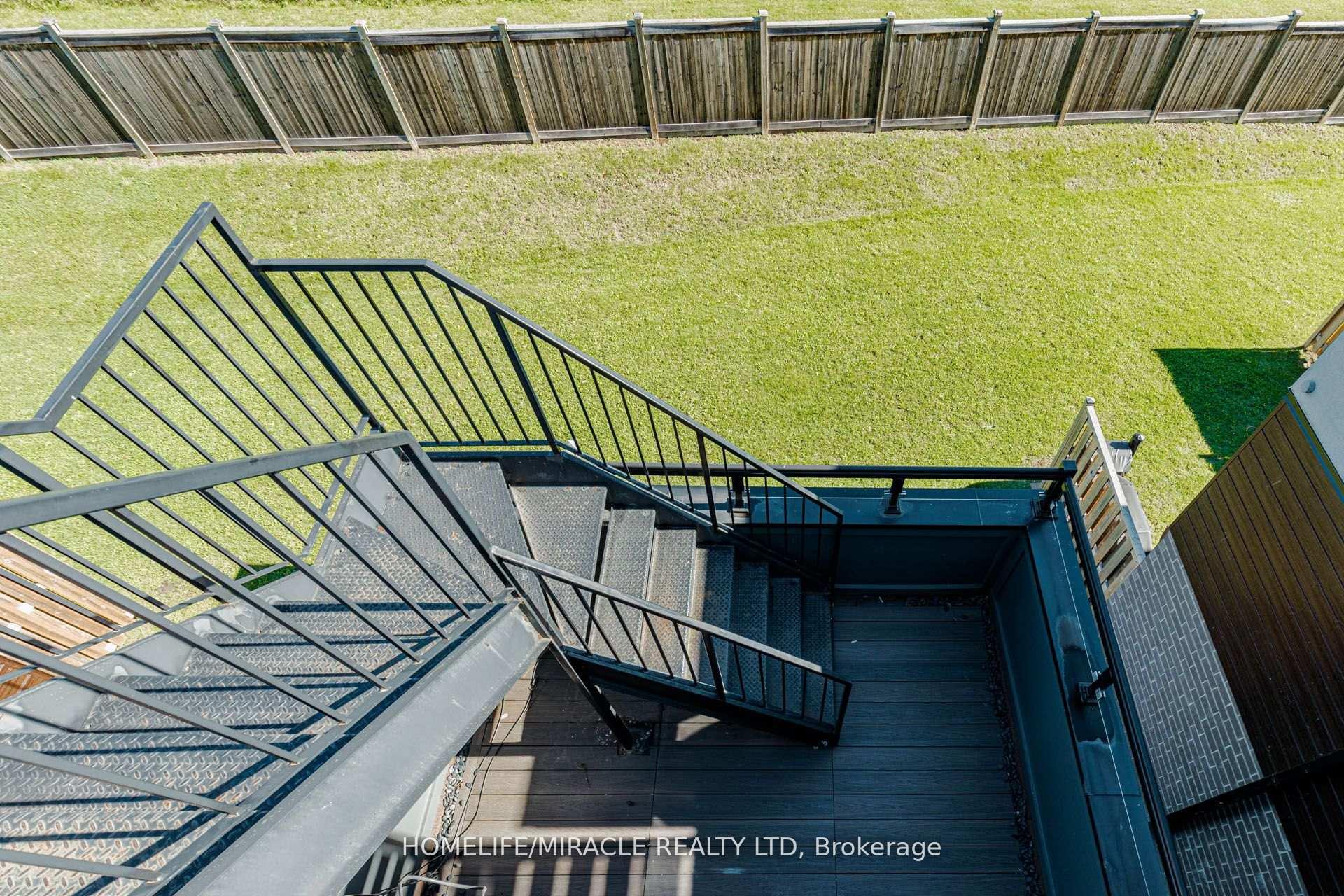 Photo 40 of Unit 19, 35 Midhurst Heights, Hamilton, Stoney Creek Mountain — HOMEH