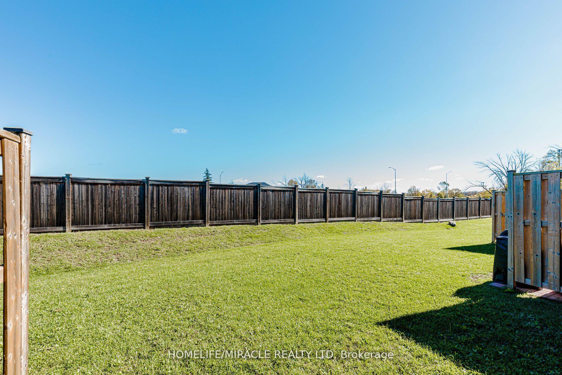 Photo 41 of Unit 19, 35 Midhurst Heights, Hamilton, Stoney Creek Mountain — HOMEH