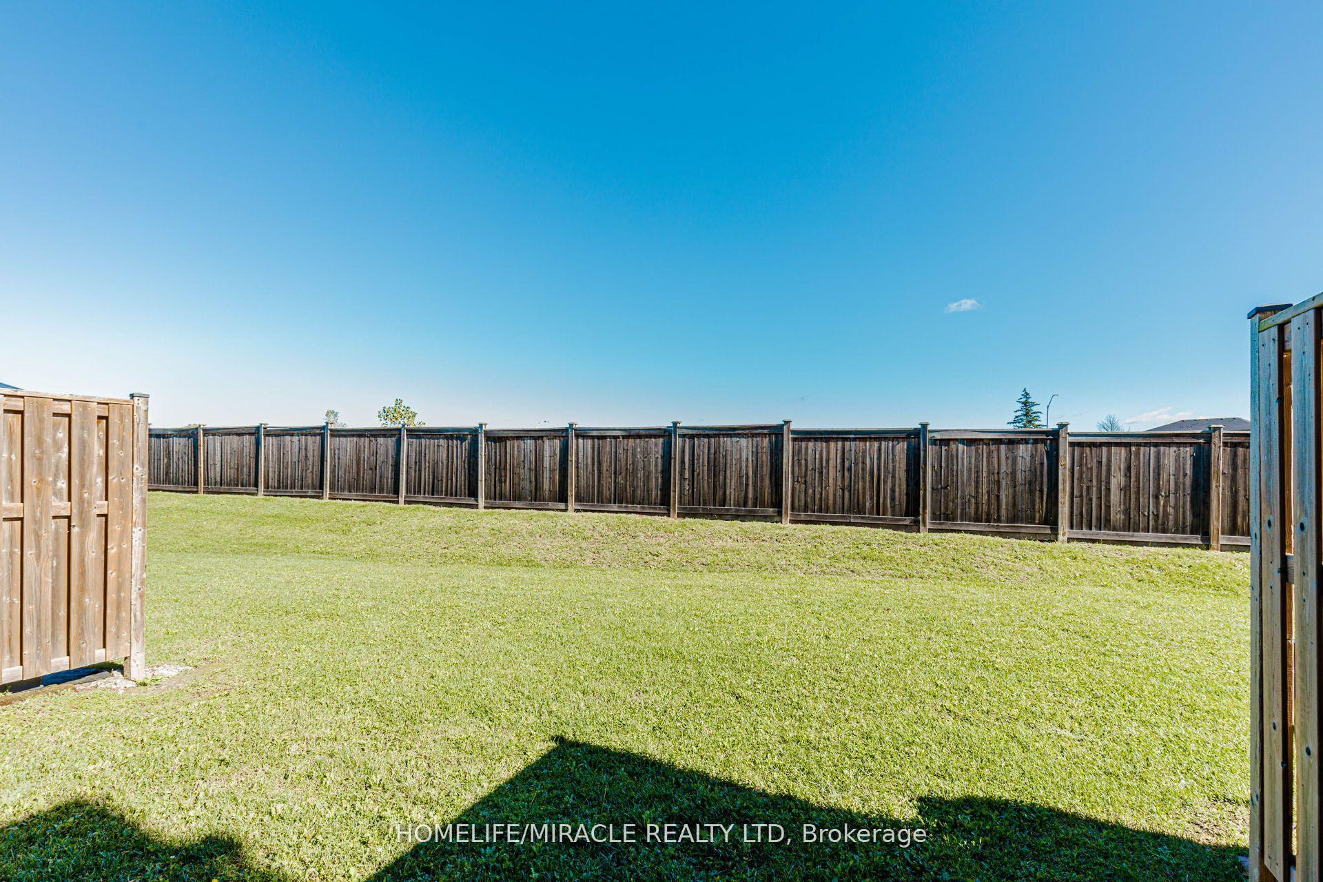 Photo 44 of Unit 19, 35 Midhurst Heights, Hamilton, Stoney Creek Mountain — HOMEH