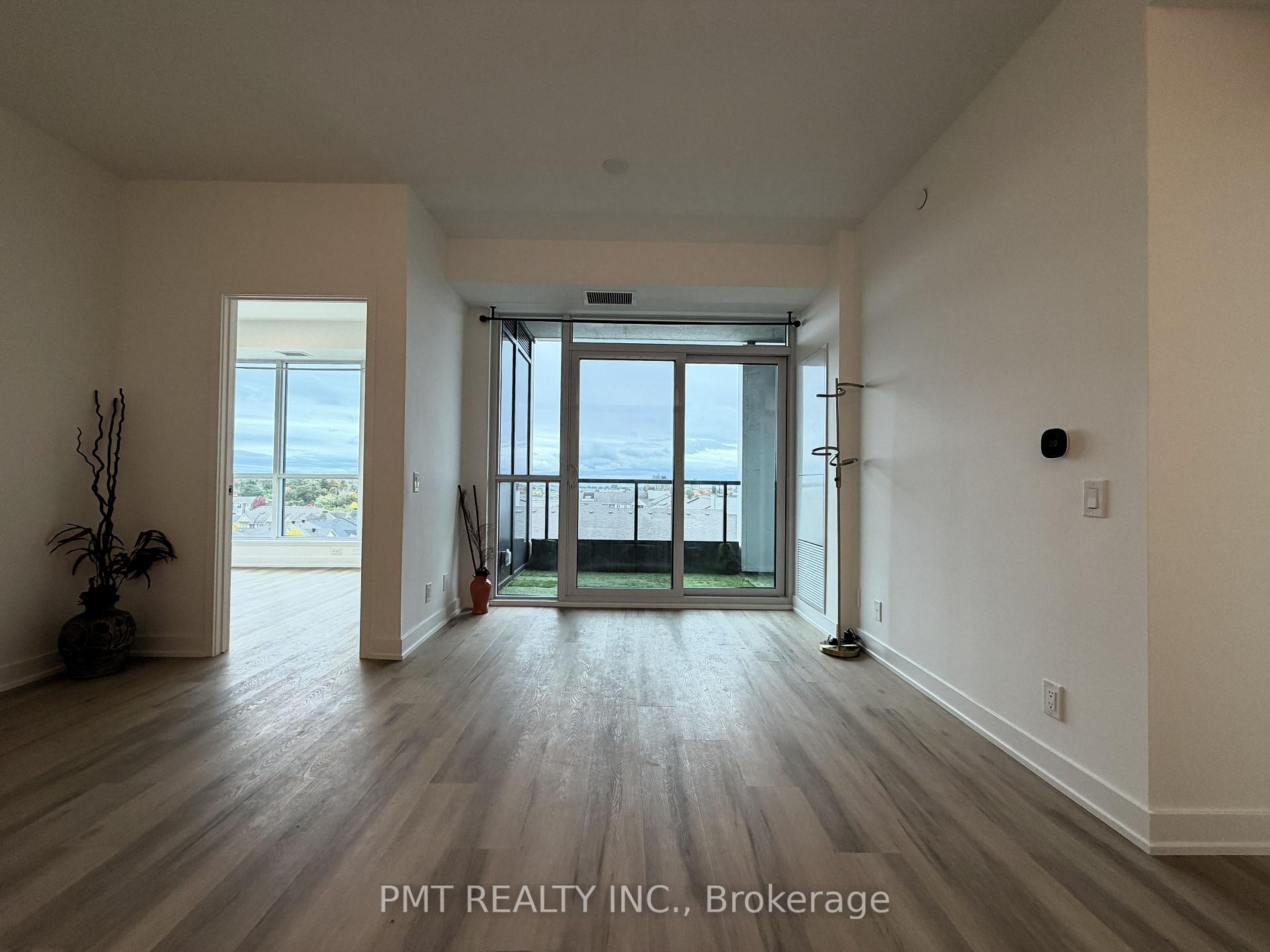 Photo 4 of Unit 607, 20 Deans Drive, Scarborough, Clairlea-Birchmount — HOMEH