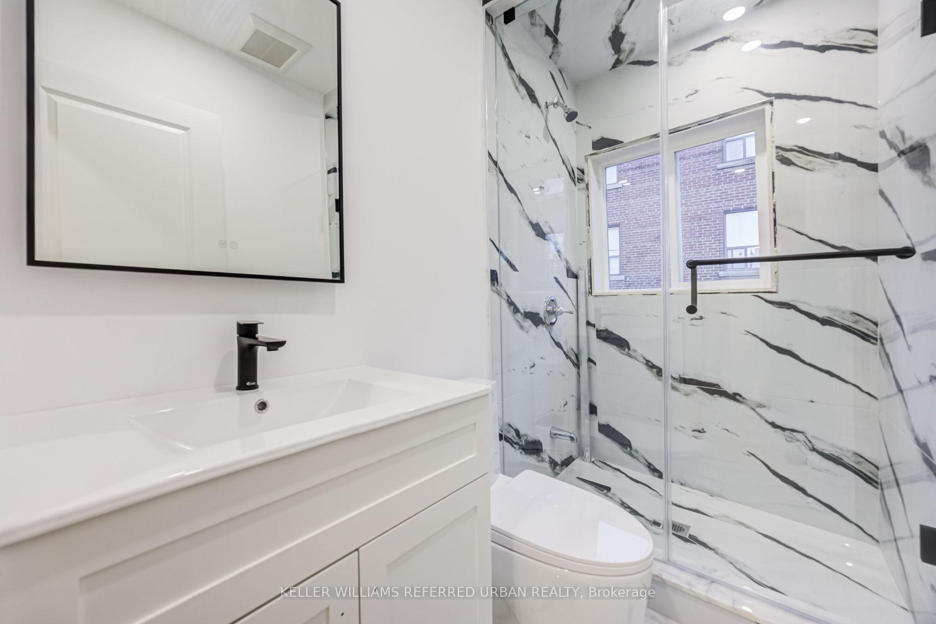 Photo 11 of 3455 Yonge Street, Toronto, Lawrence Park North — HOMEH