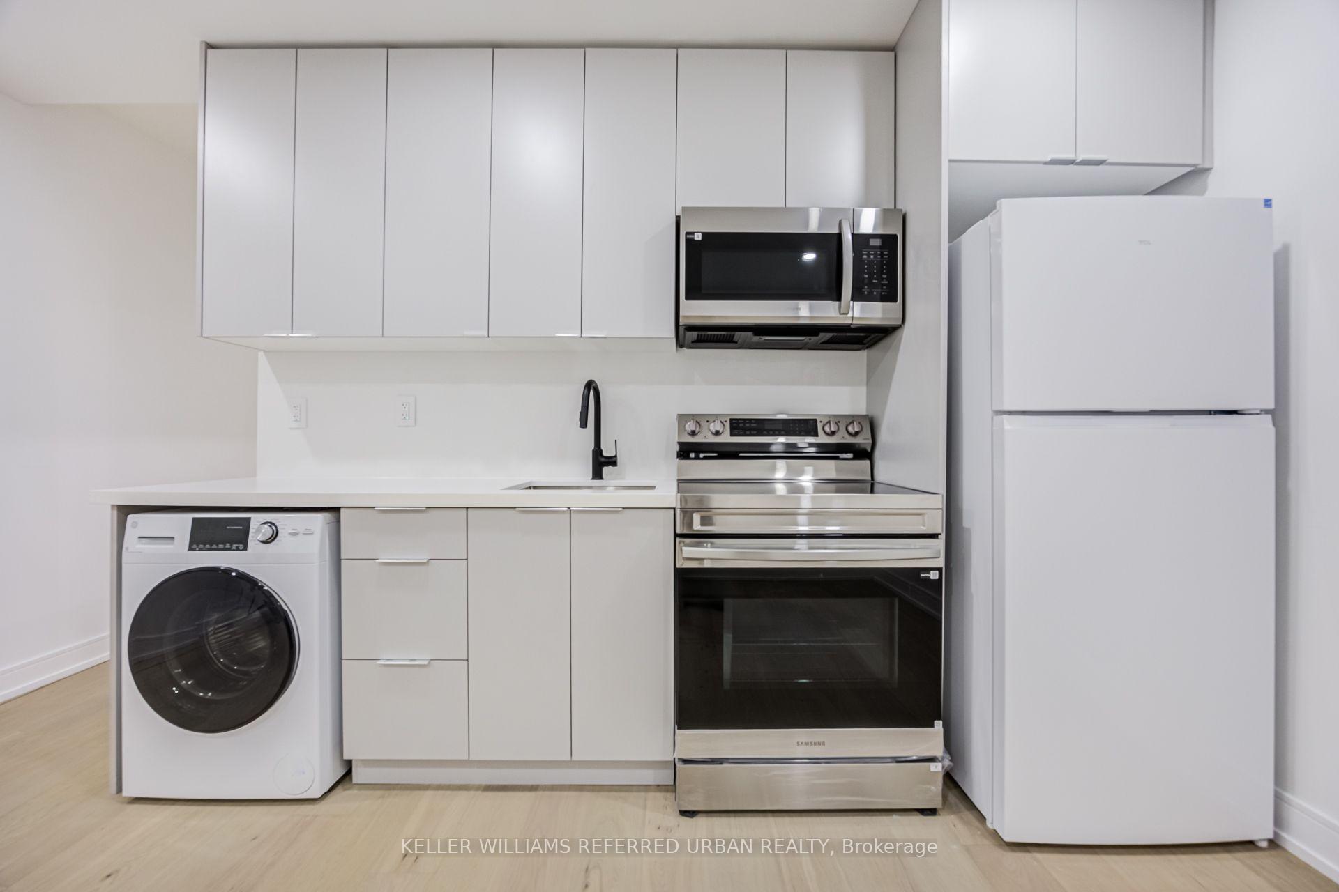 Photo 13 of 3455 Yonge Street, Toronto, Lawrence Park North — HOMEH