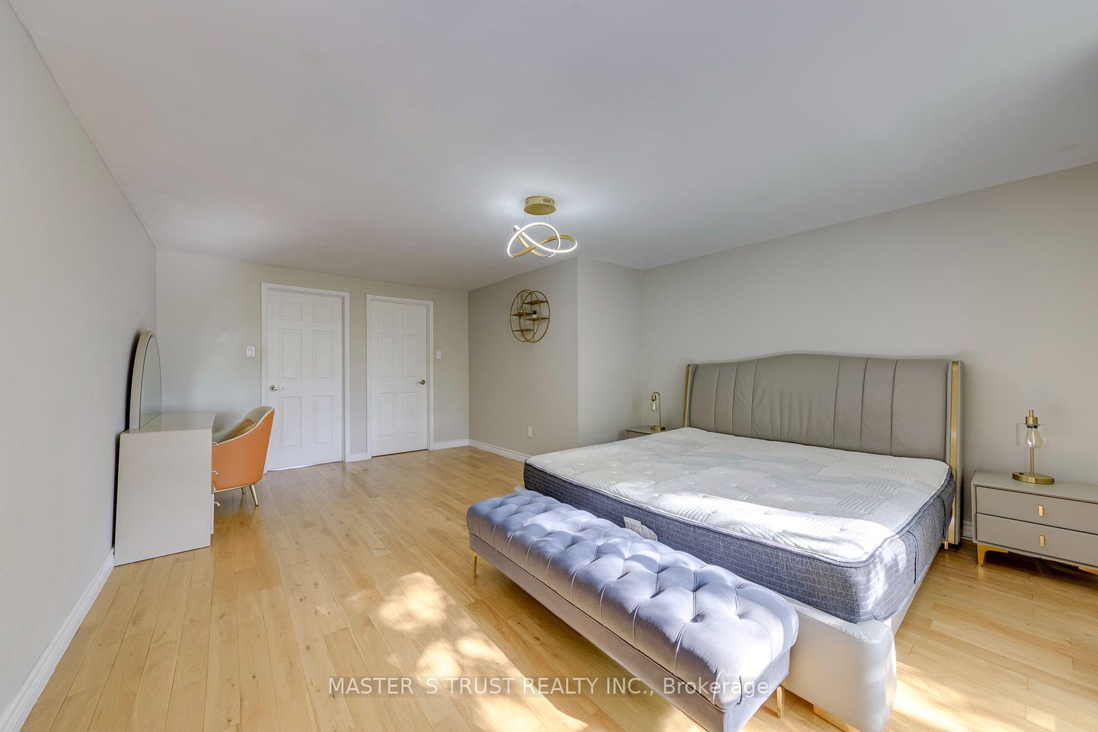 Photo 31 of 44 Tangle Briar Way, North York, Bayview Village — HOMEH