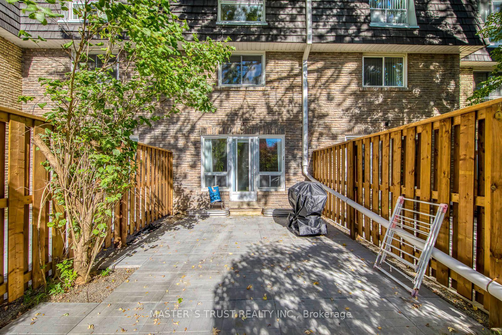 Photo 40 of 44 Tangle Briar Way, North York, Bayview Village — HOMEH
