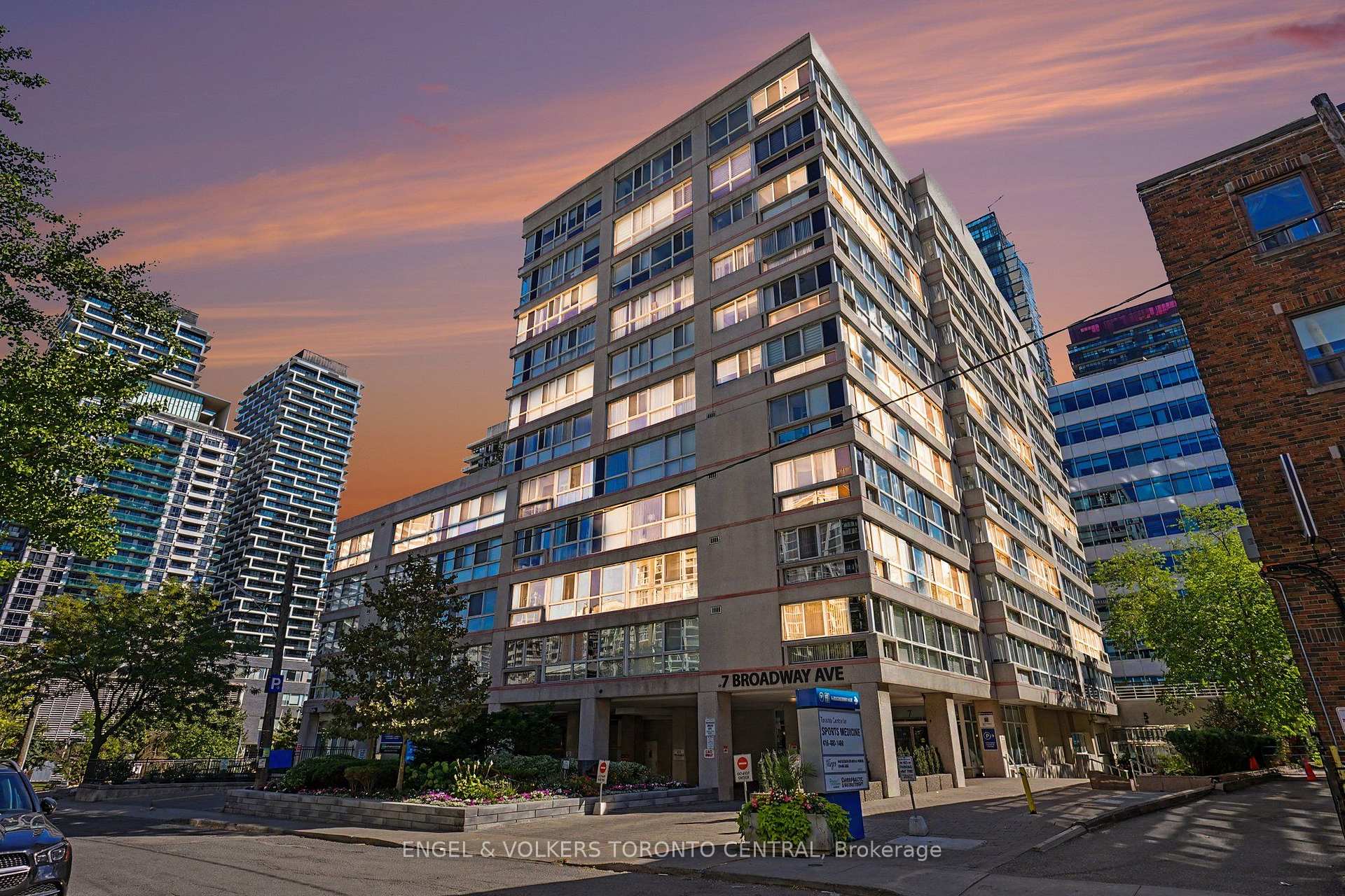Photo of Unit 601, 7 Broadway Avenue