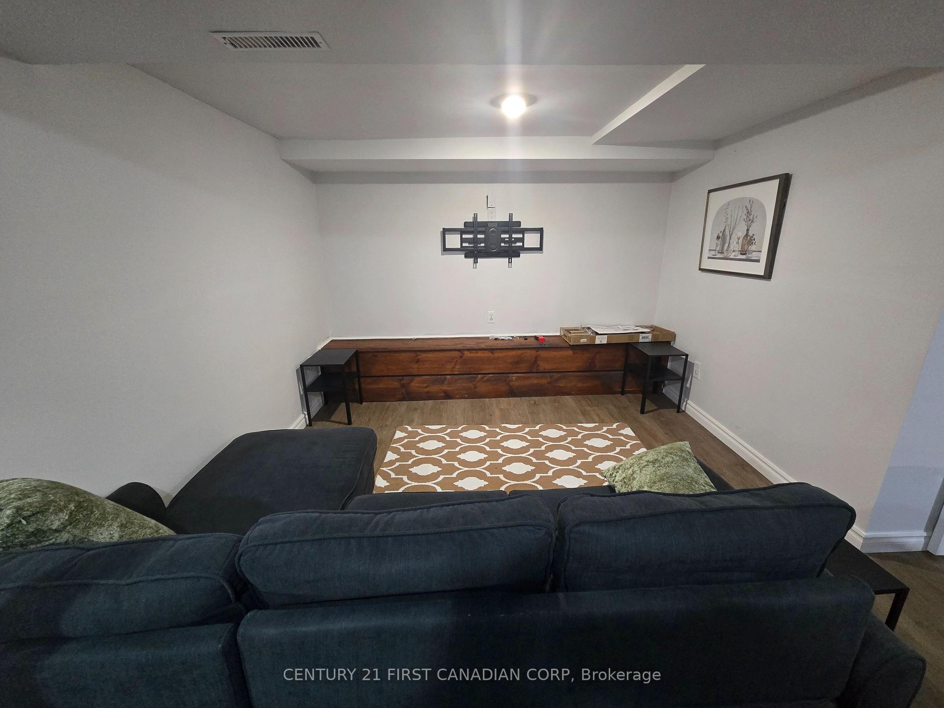 Photo 6 of 116 Wortley Road, London, South F — HOMEH
