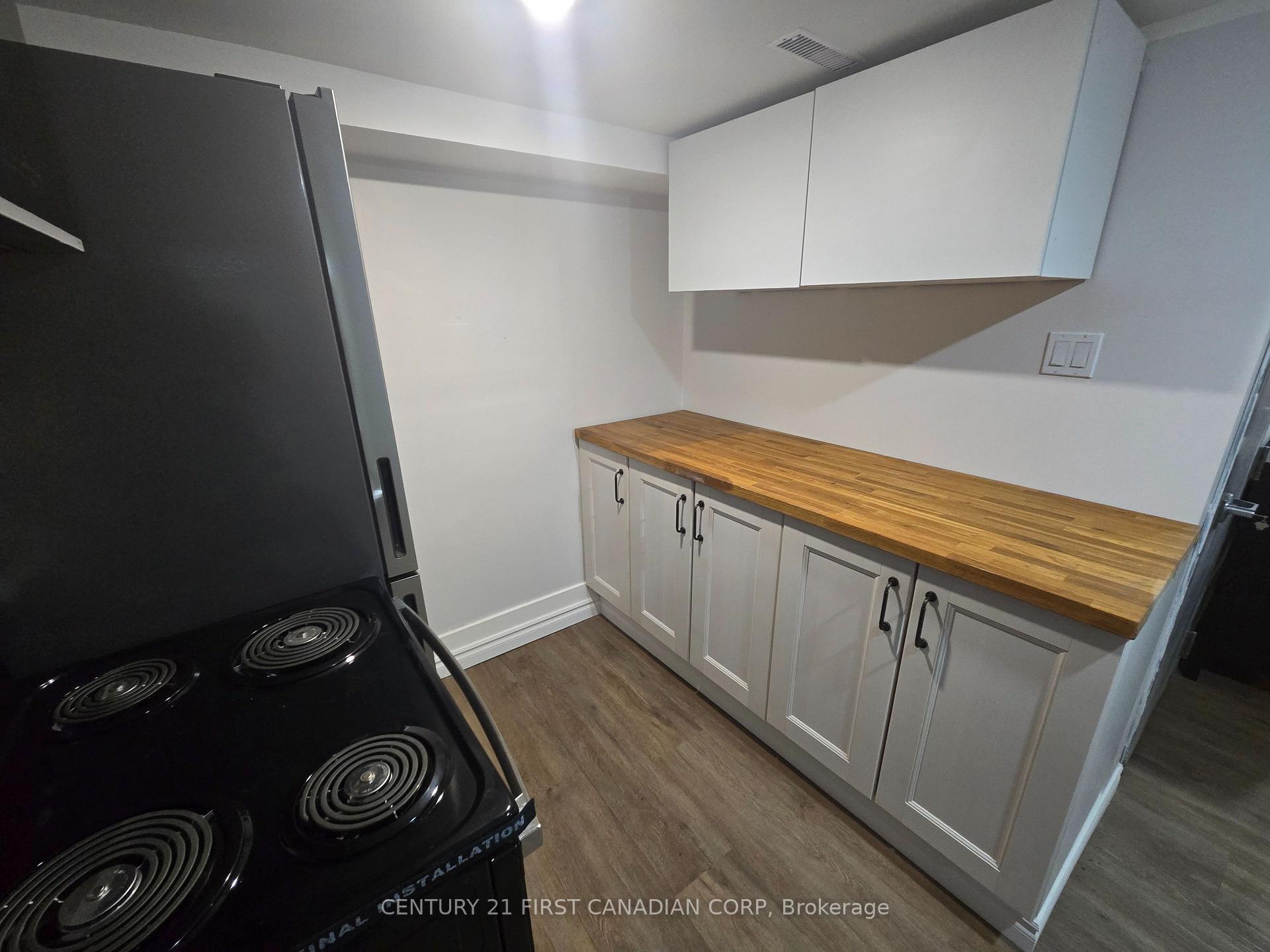 Photo 10 of 116 Wortley Road, London, South F — HOMEH