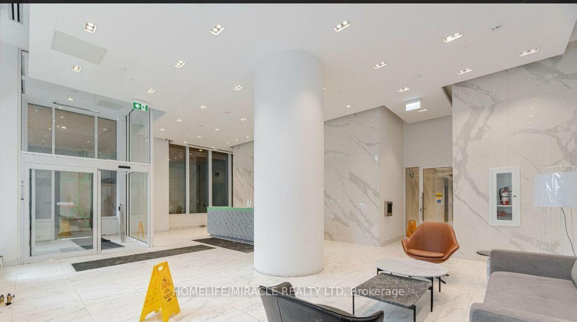 Photo 8 of Unit 2421, 230 Simcoe Street, Toronto, Kensington-Chinatown — HOMEH
