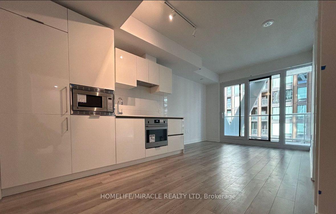 Photo 9 of Unit 2421, 230 Simcoe Street, Toronto, Kensington-Chinatown — HOMEH