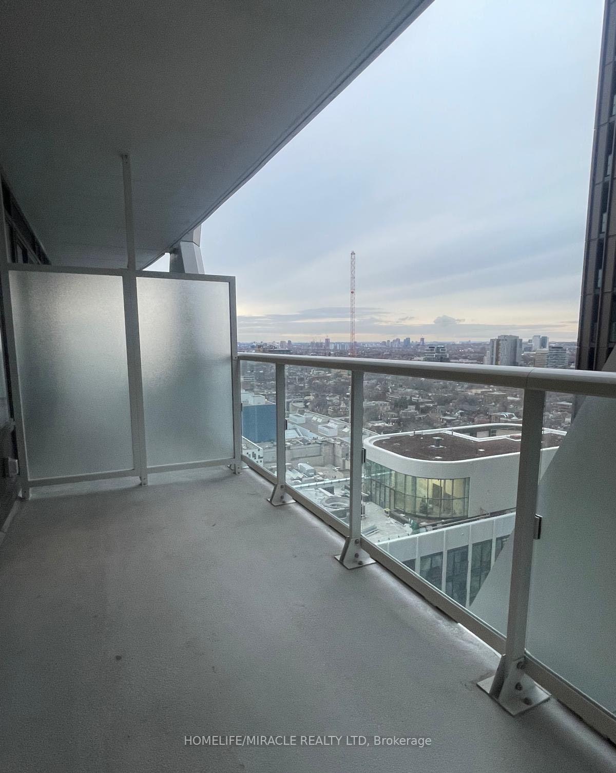 Photo 12 of Unit 2421, 230 Simcoe Street, Toronto, Kensington-Chinatown — HOMEH