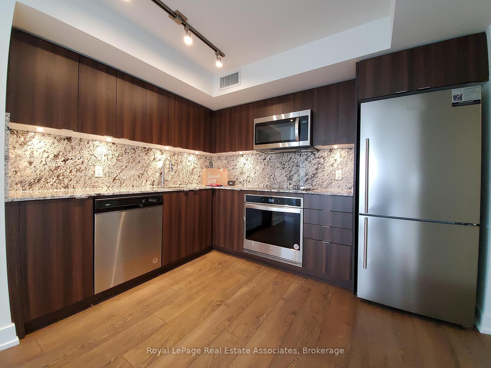 Photo 3 of Unit 335, 5 Mabelle Avenue, Etobicoke, Islington-City Centre West — HOMEH