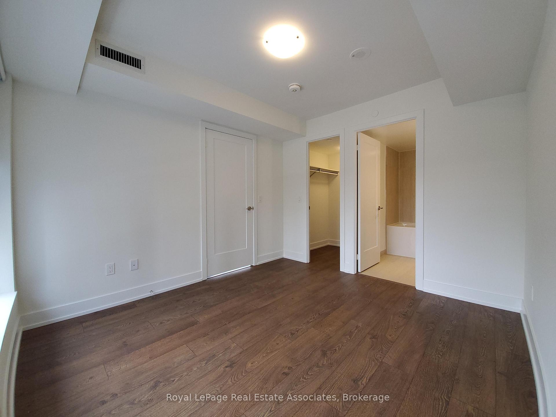 Photo 4 of Unit 335, 5 Mabelle Avenue, Etobicoke, Islington-City Centre West — HOMEH