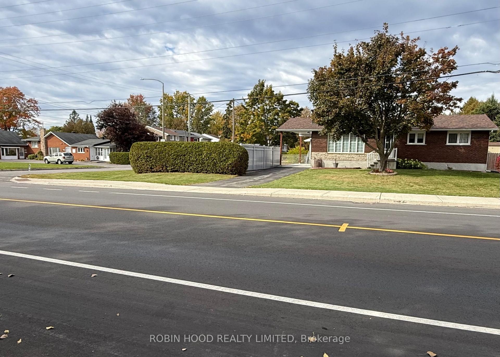 Photo 2 of 2469 Innes Road, Ottawa, Blackburn Hamlet — HOMEH