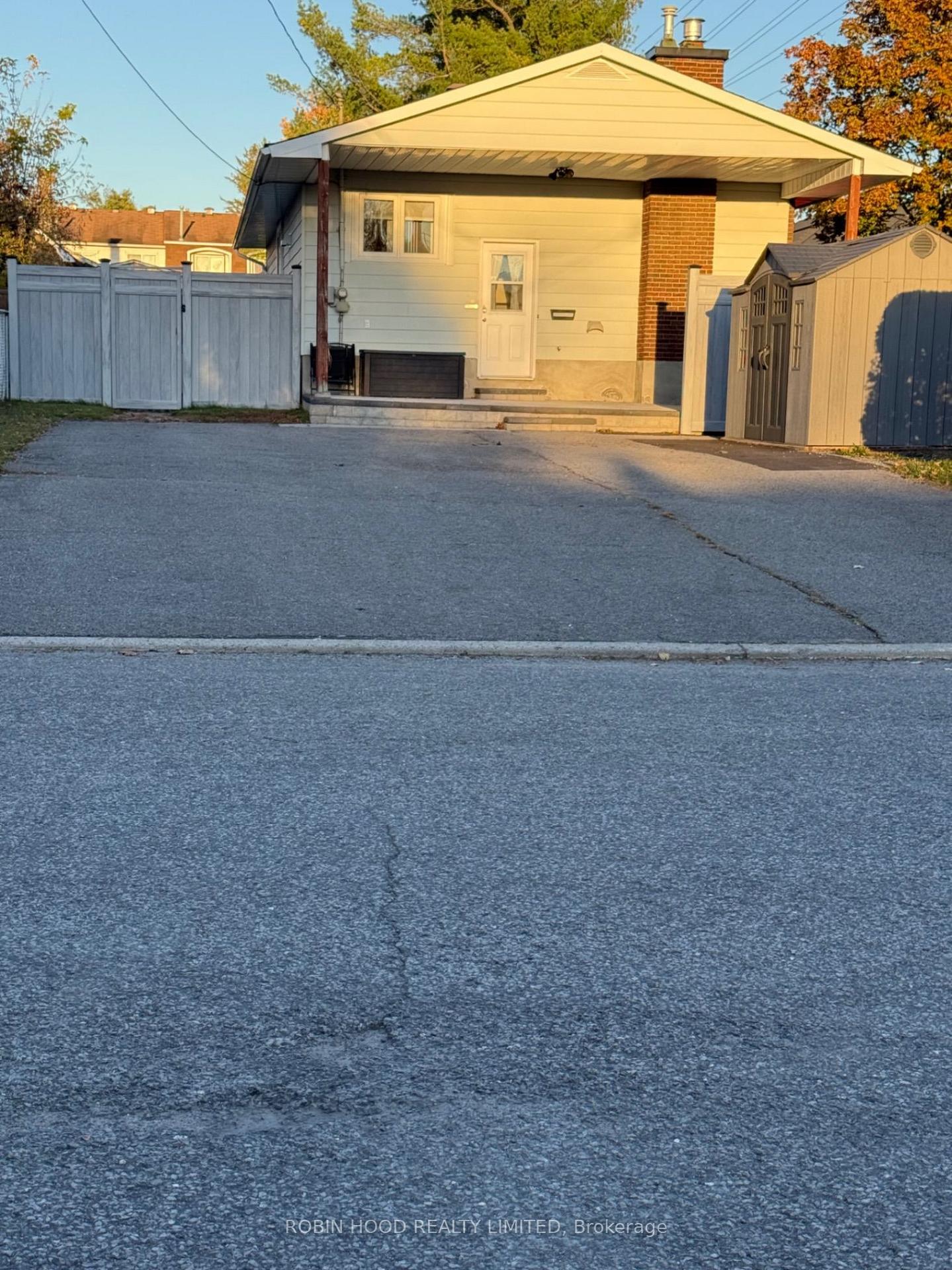 Photo 3 of 2469 Innes Road, Ottawa, Blackburn Hamlet — HOMEH