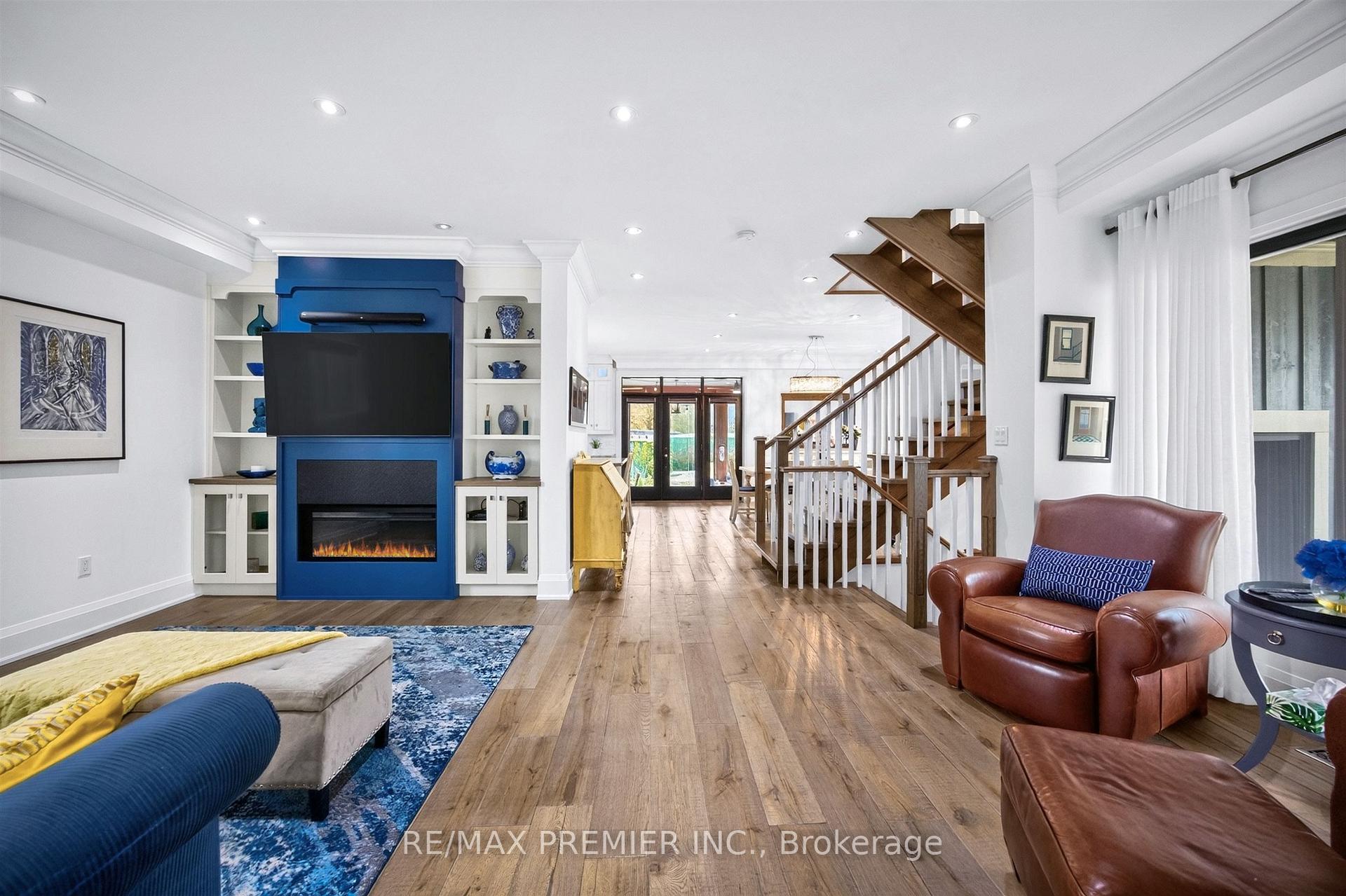 Photo 9 of 31 Malaren Road, Vaughan, Maple — HOMEH
