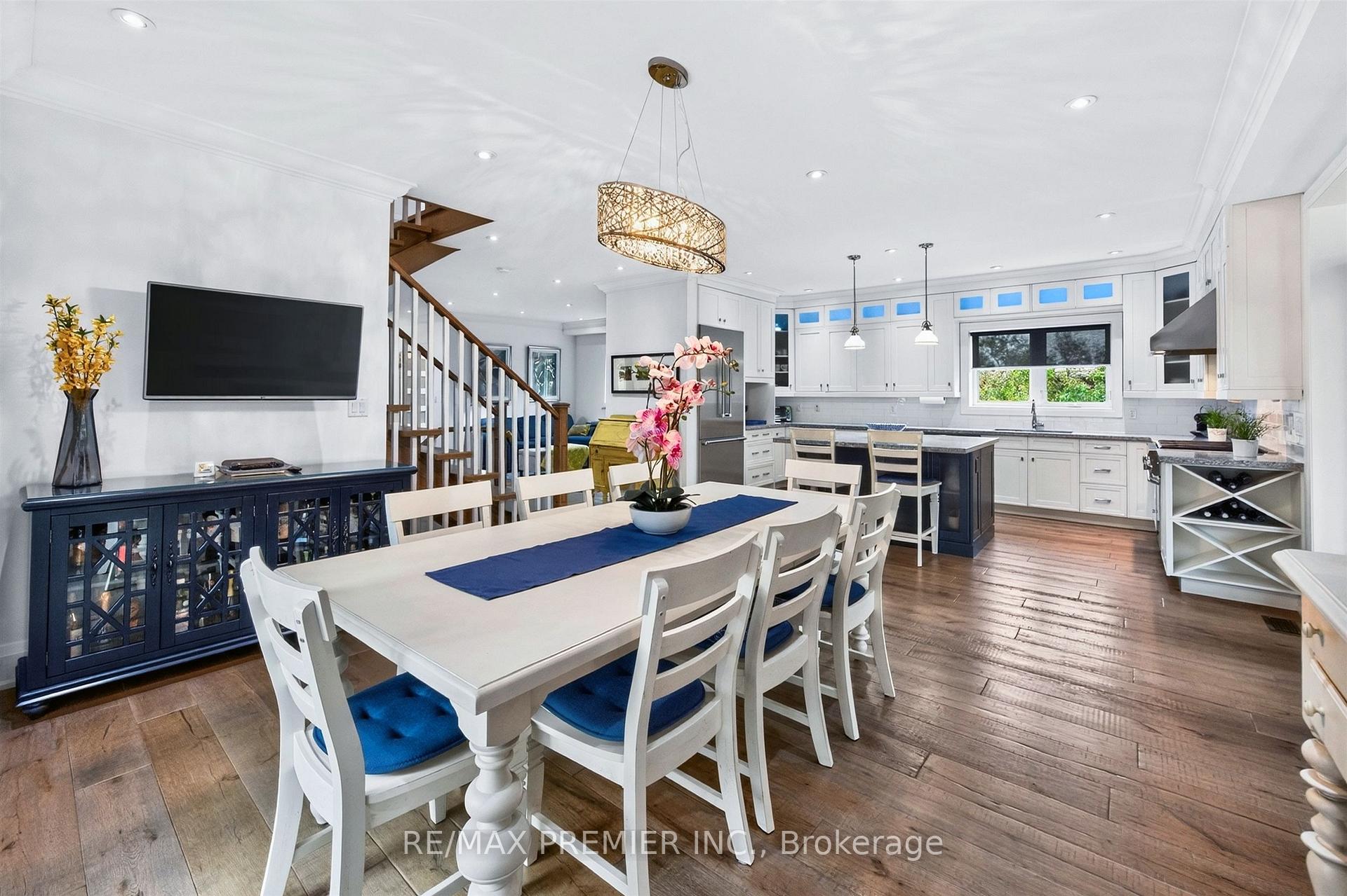 Photo 13 of 31 Malaren Road, Vaughan, Maple — HOMEH