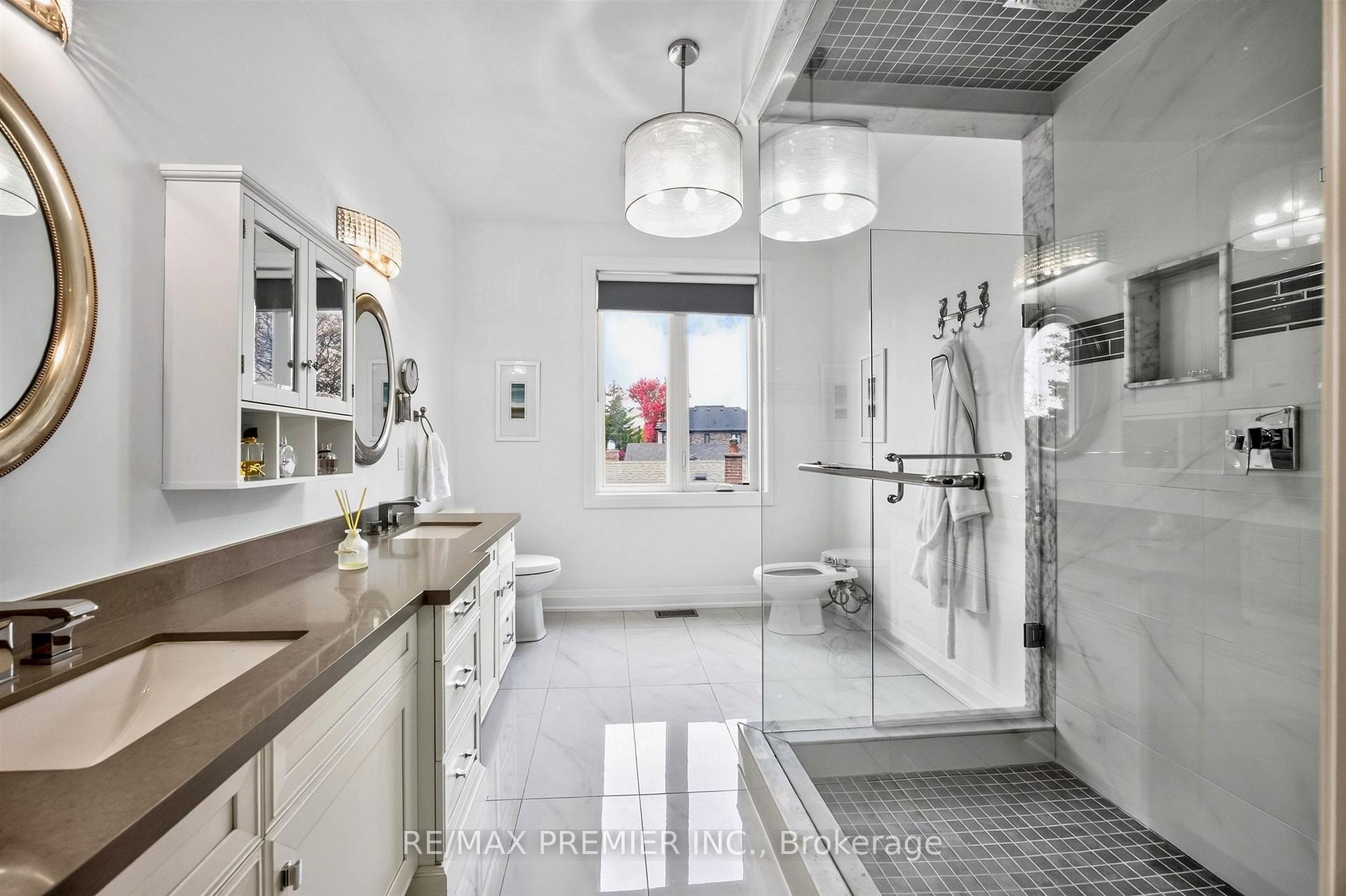 Photo 20 of 31 Malaren Road, Vaughan, Maple — HOMEH