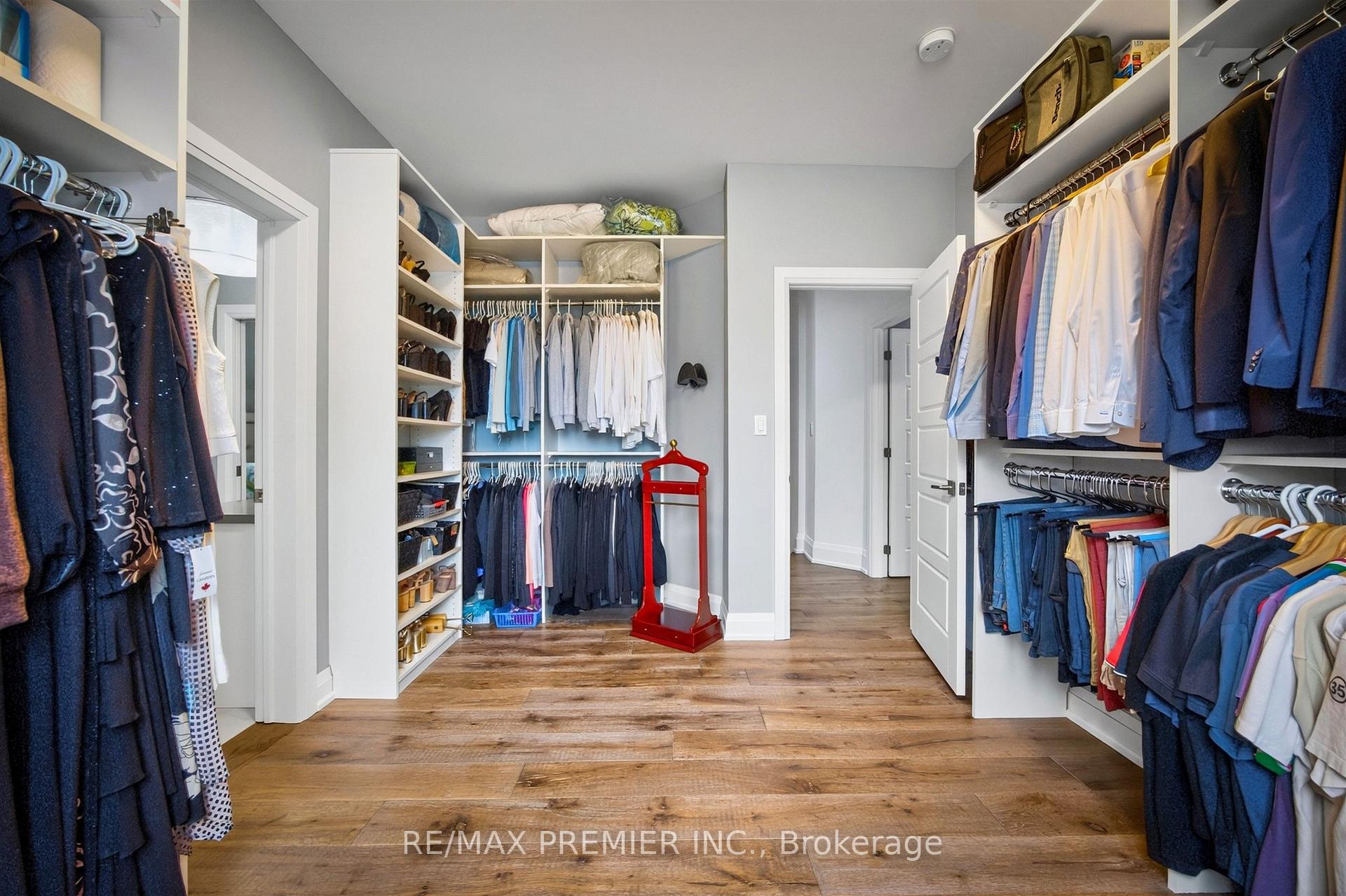Photo 24 of 31 Malaren Road, Vaughan, Maple — HOMEH